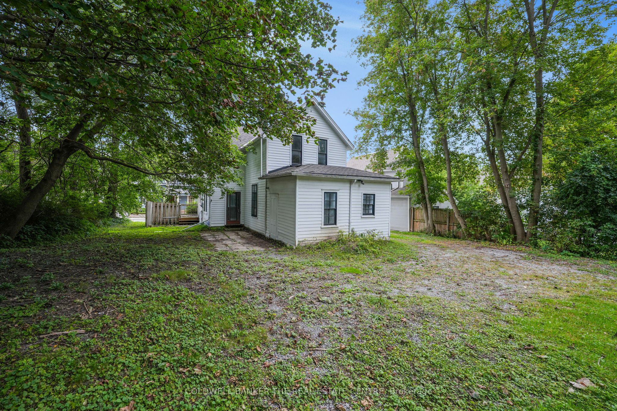 592 Gorham Street Property Photo 29