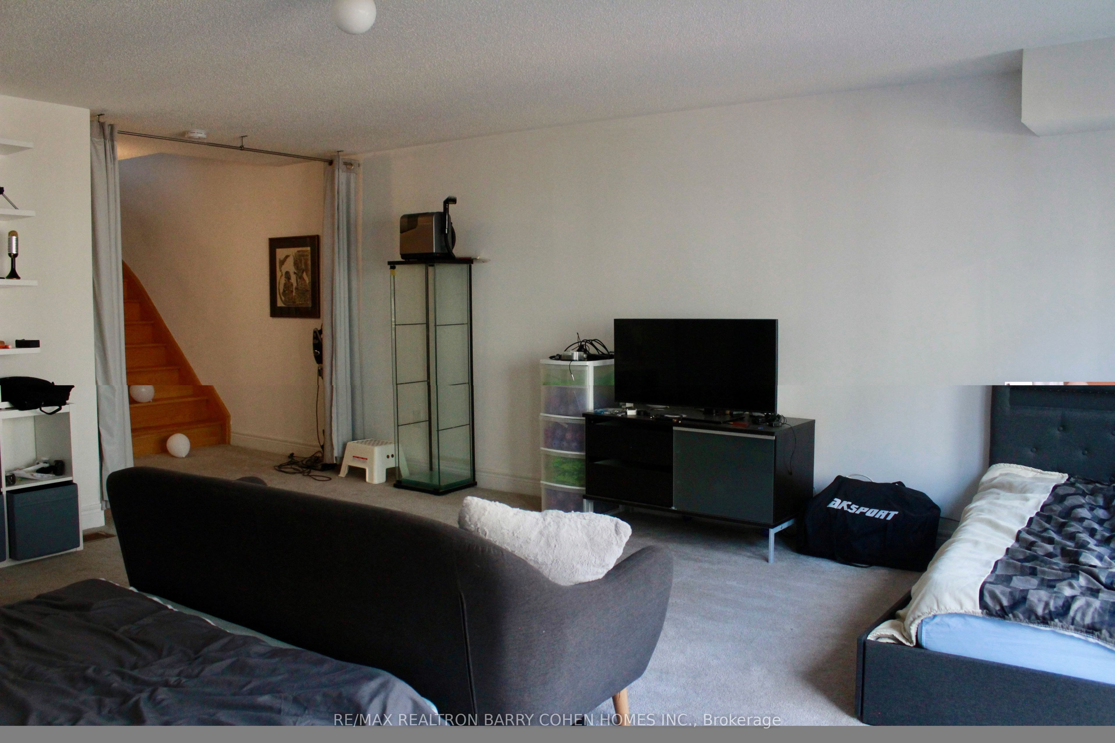 19 Latchford Lane Property Photo 10