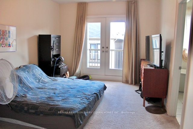 19 Latchford Lane Property Photo 13