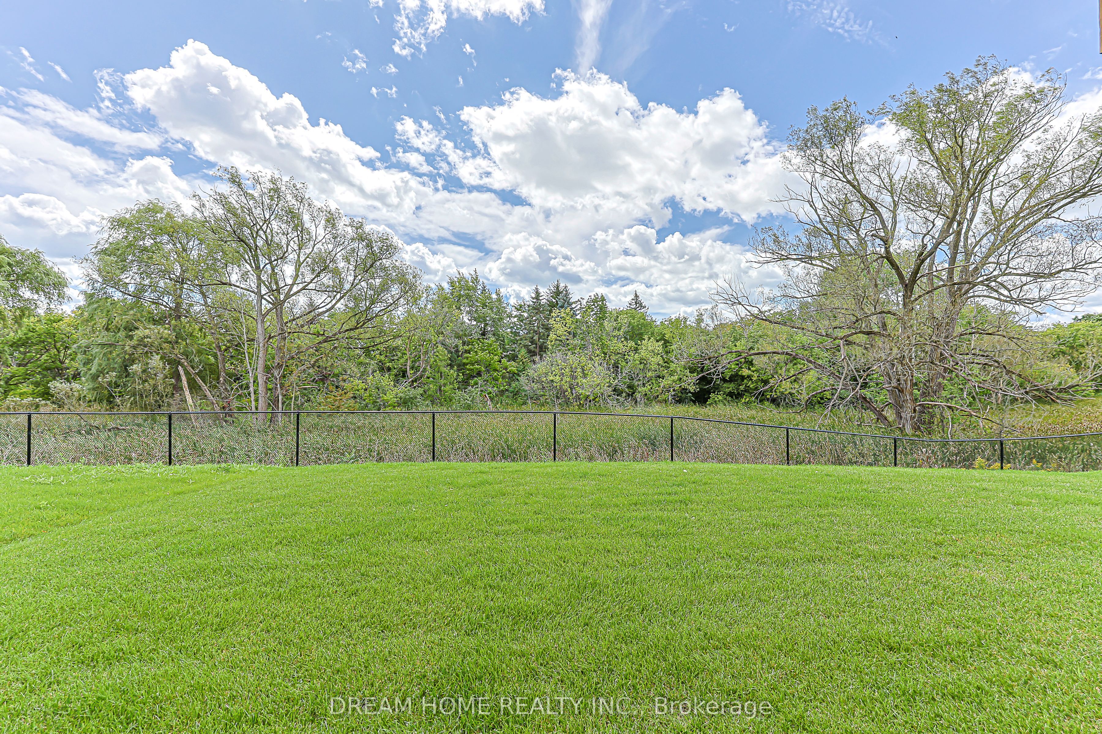 16 Fair Winds Lane Property Photo 48