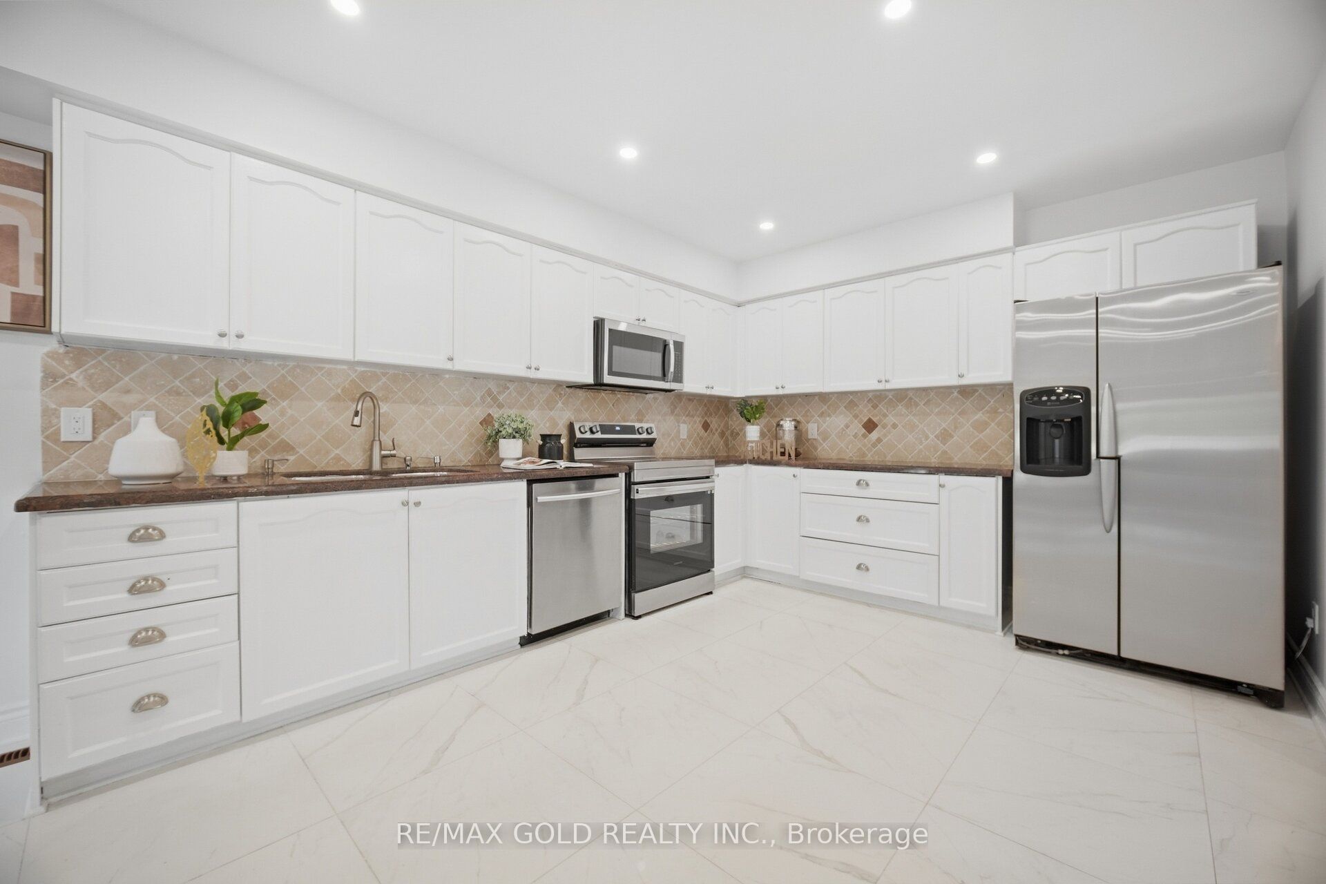 159 Monte Carlo Drive Property Photo 13