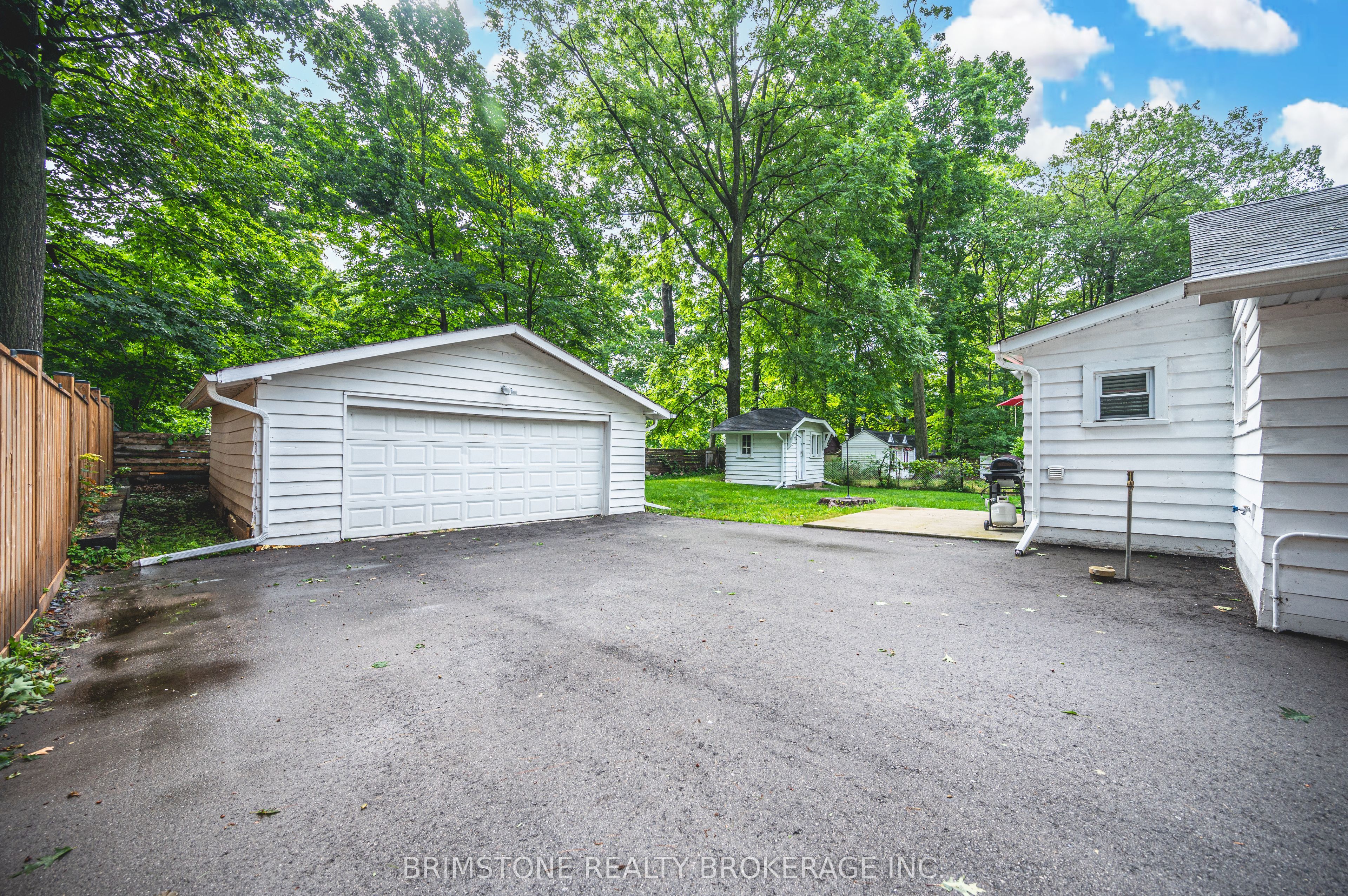3923 Algonquin Avenue Property Photo 2