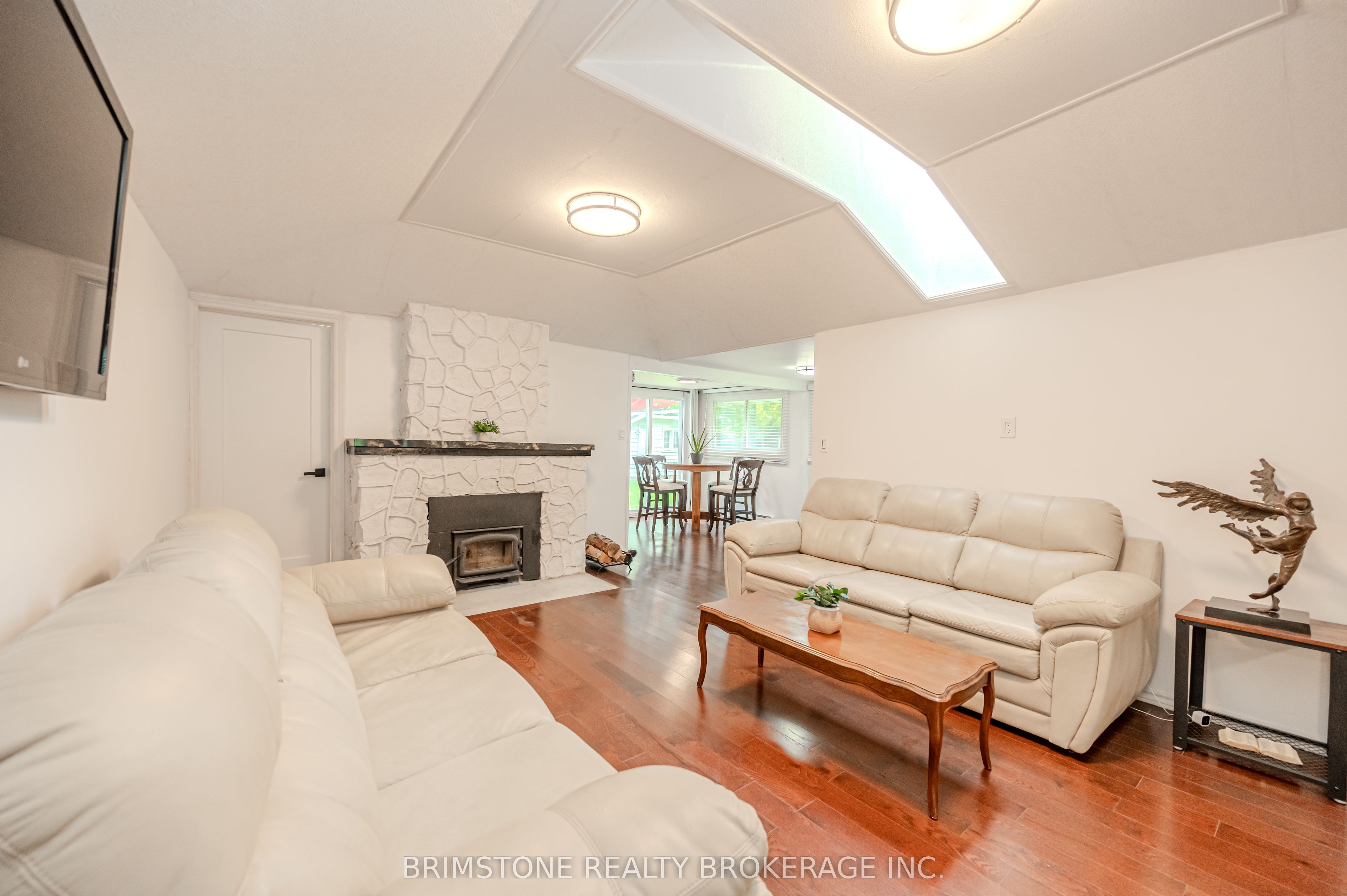 3923 Algonquin Avenue Property Photo 5