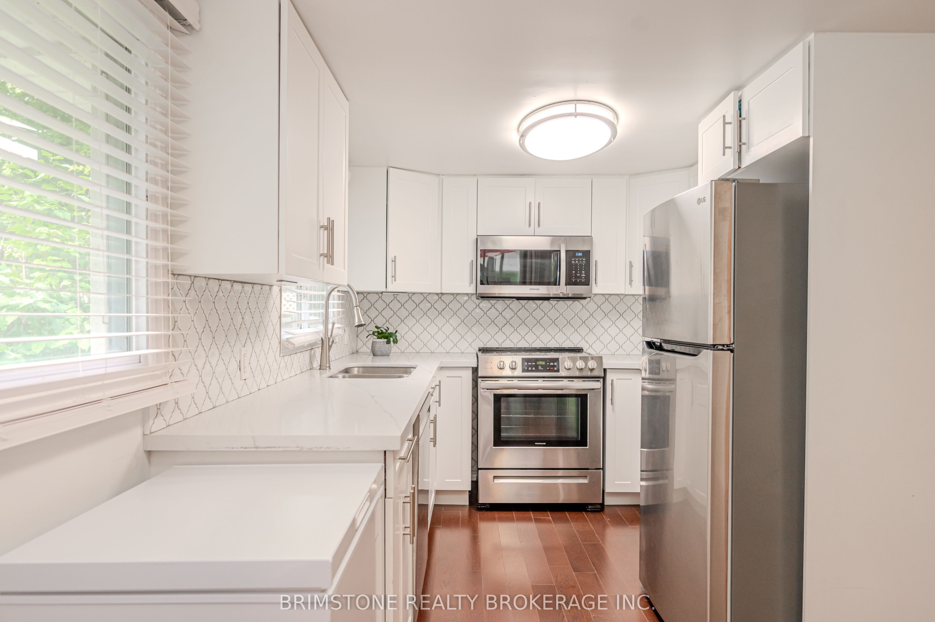 3923 Algonquin Avenue Property Photo 7