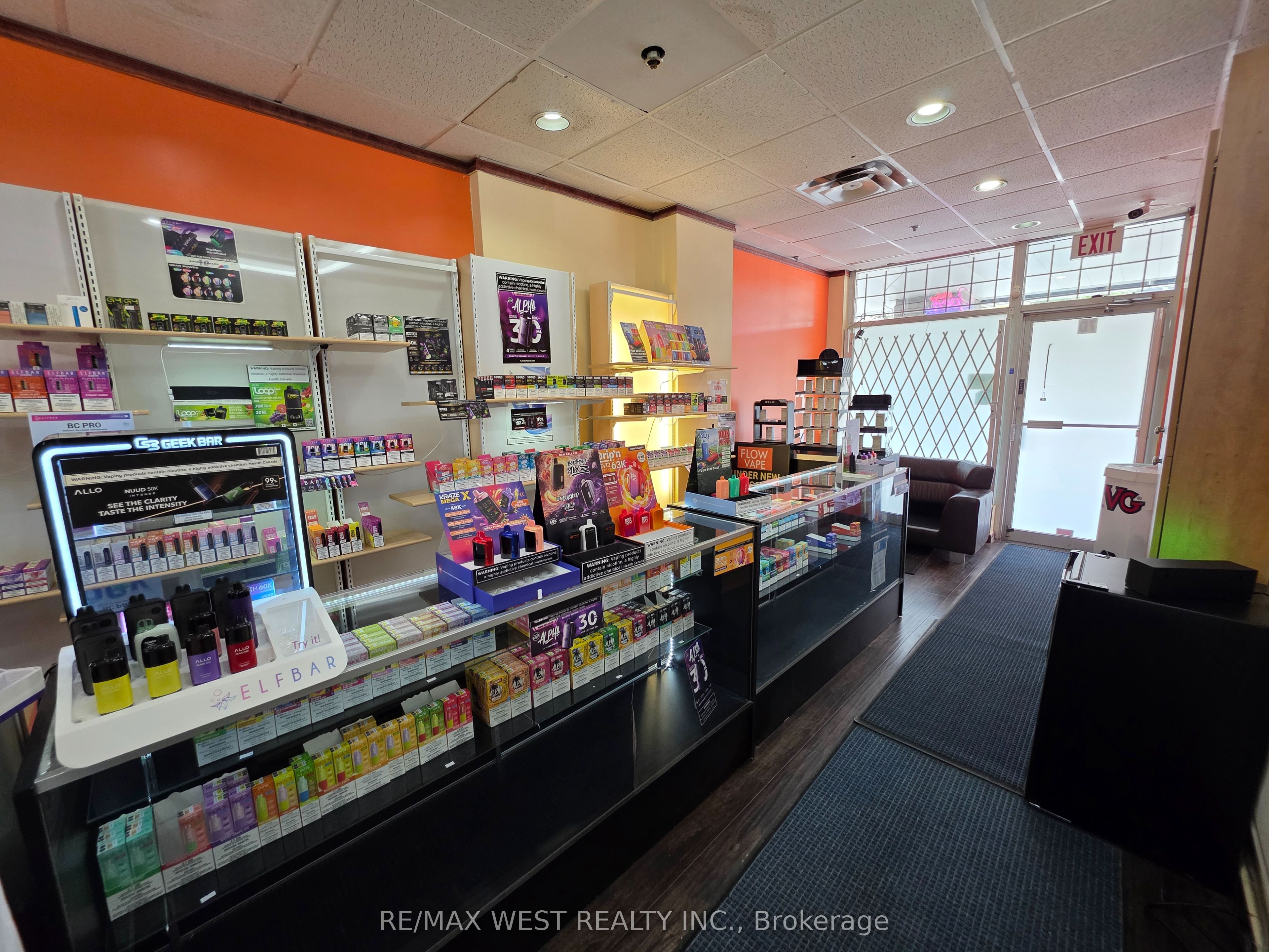 7398 Yonge Street 7d Property Photo 1