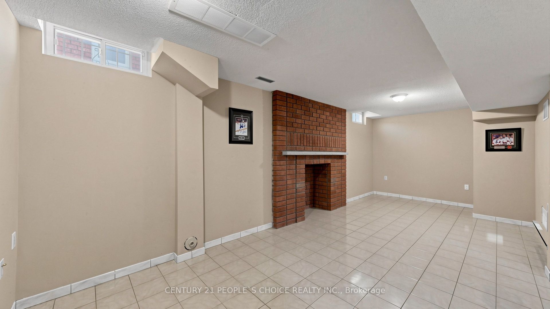 82 Embassy Drive Property Photo 24