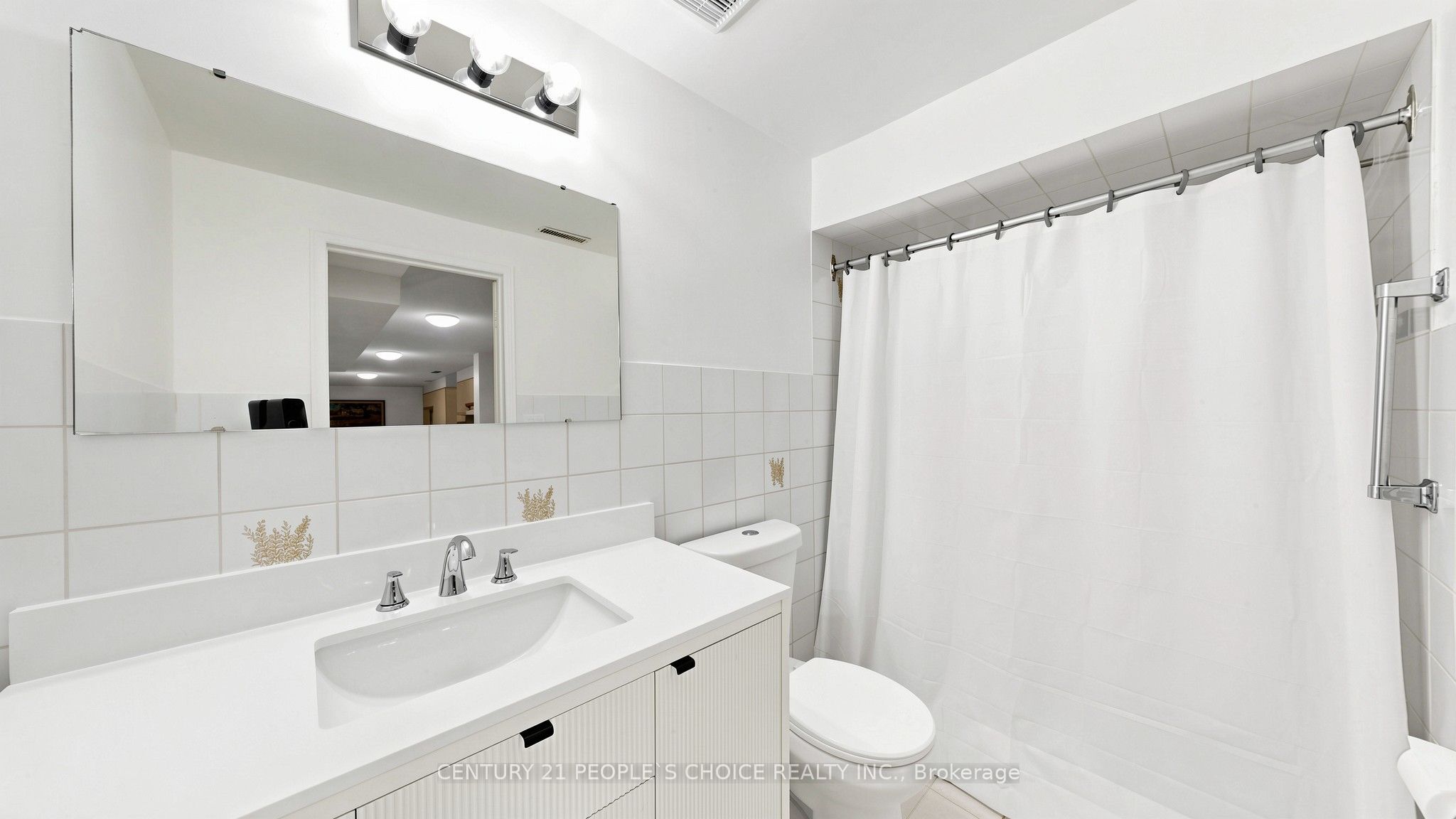82 Embassy Drive Property Photo 26