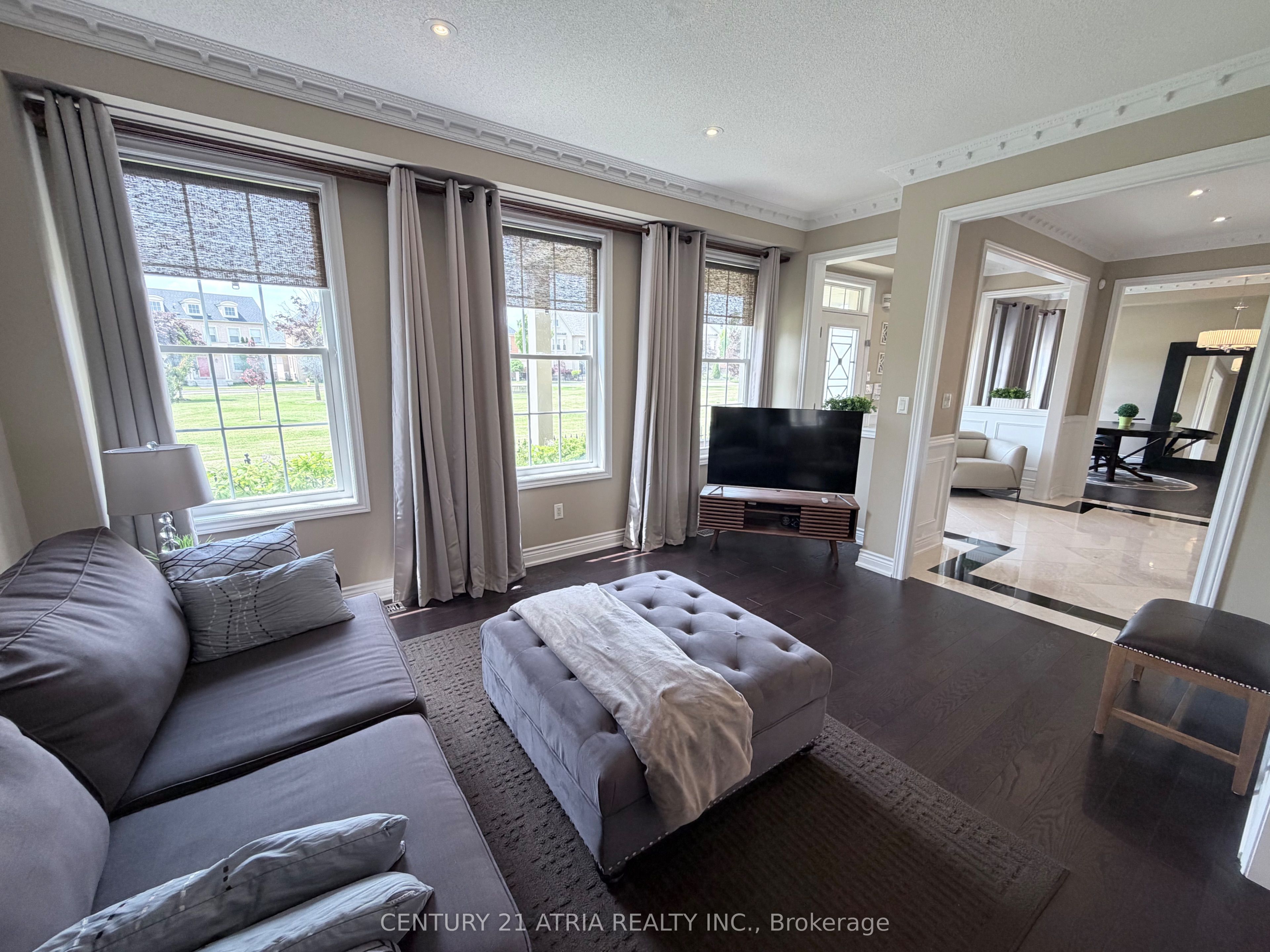 6 Crescent Park Lane Property Photo 8