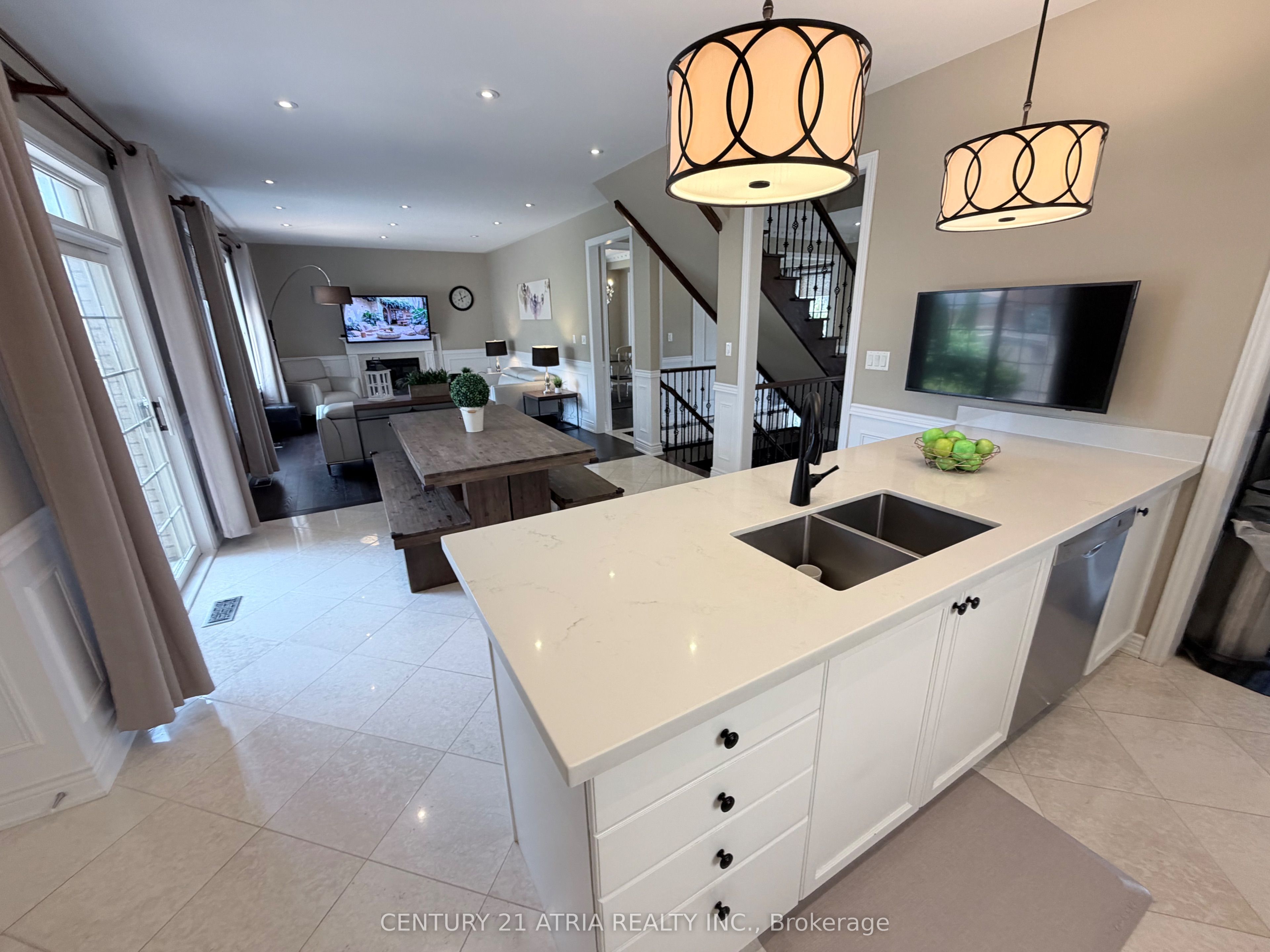 6 Crescent Park Lane Property Photo 18