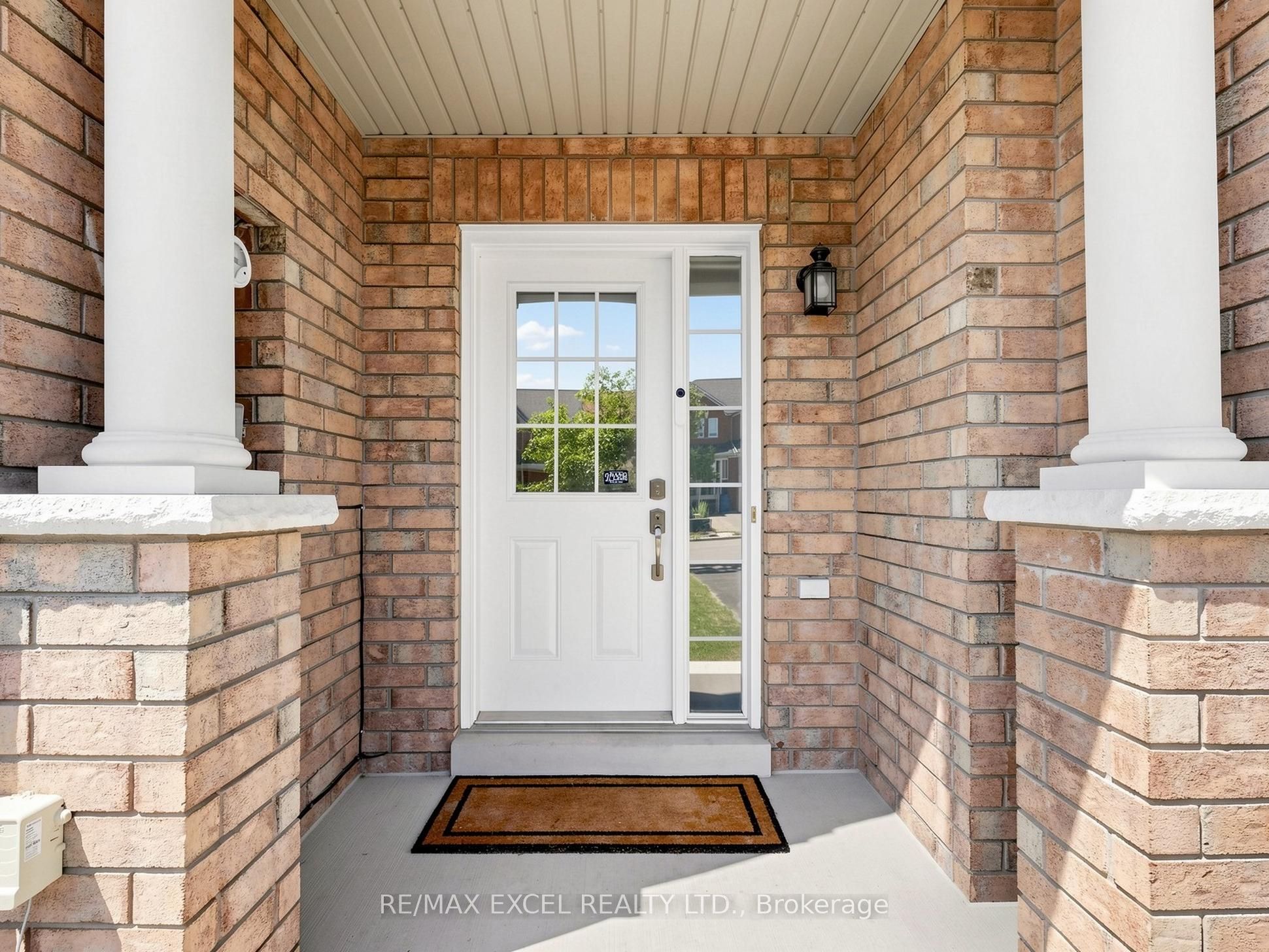 6 Barr Crescent Property Photo 2