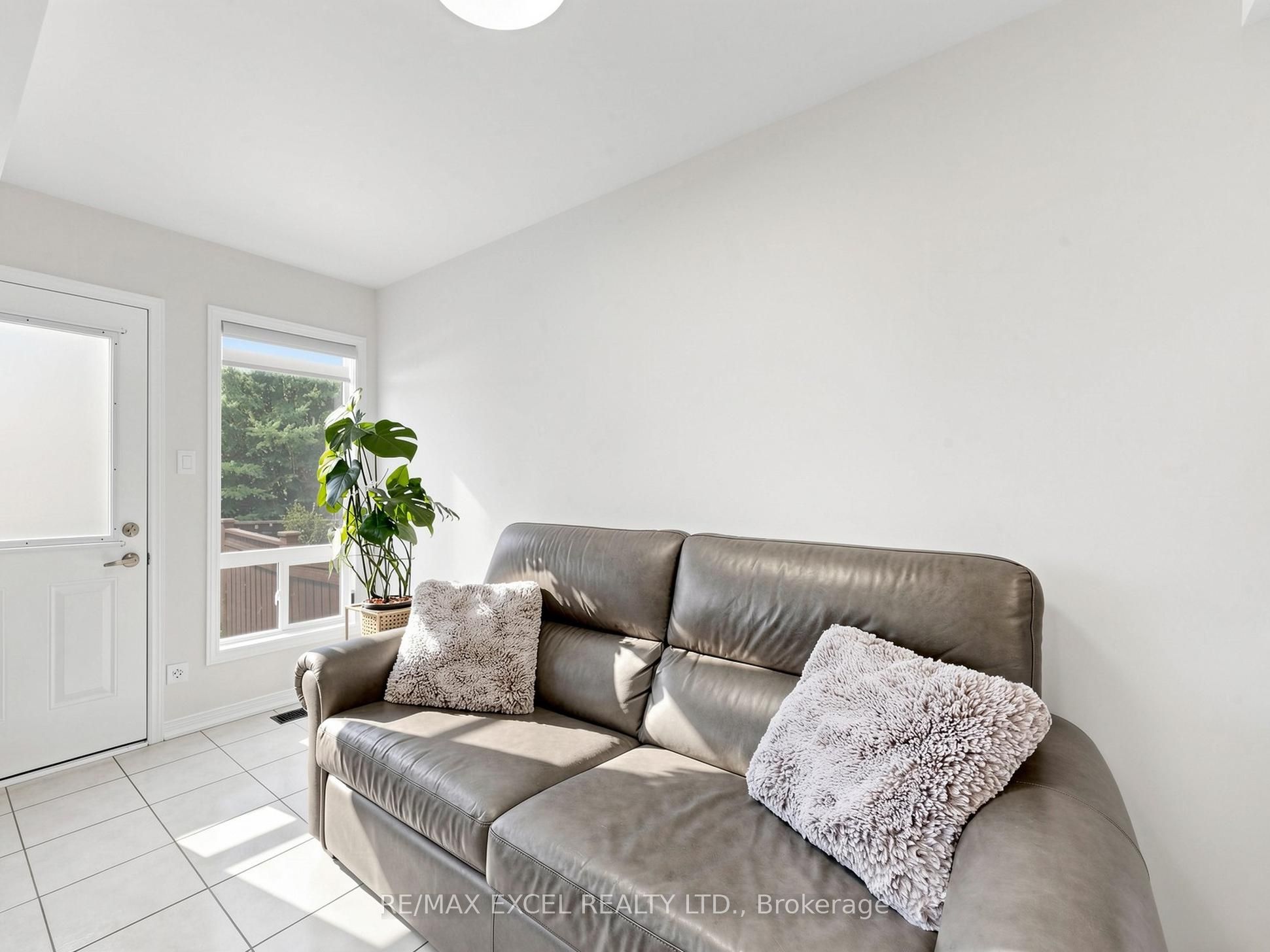 6 Barr Crescent Property Photo 9