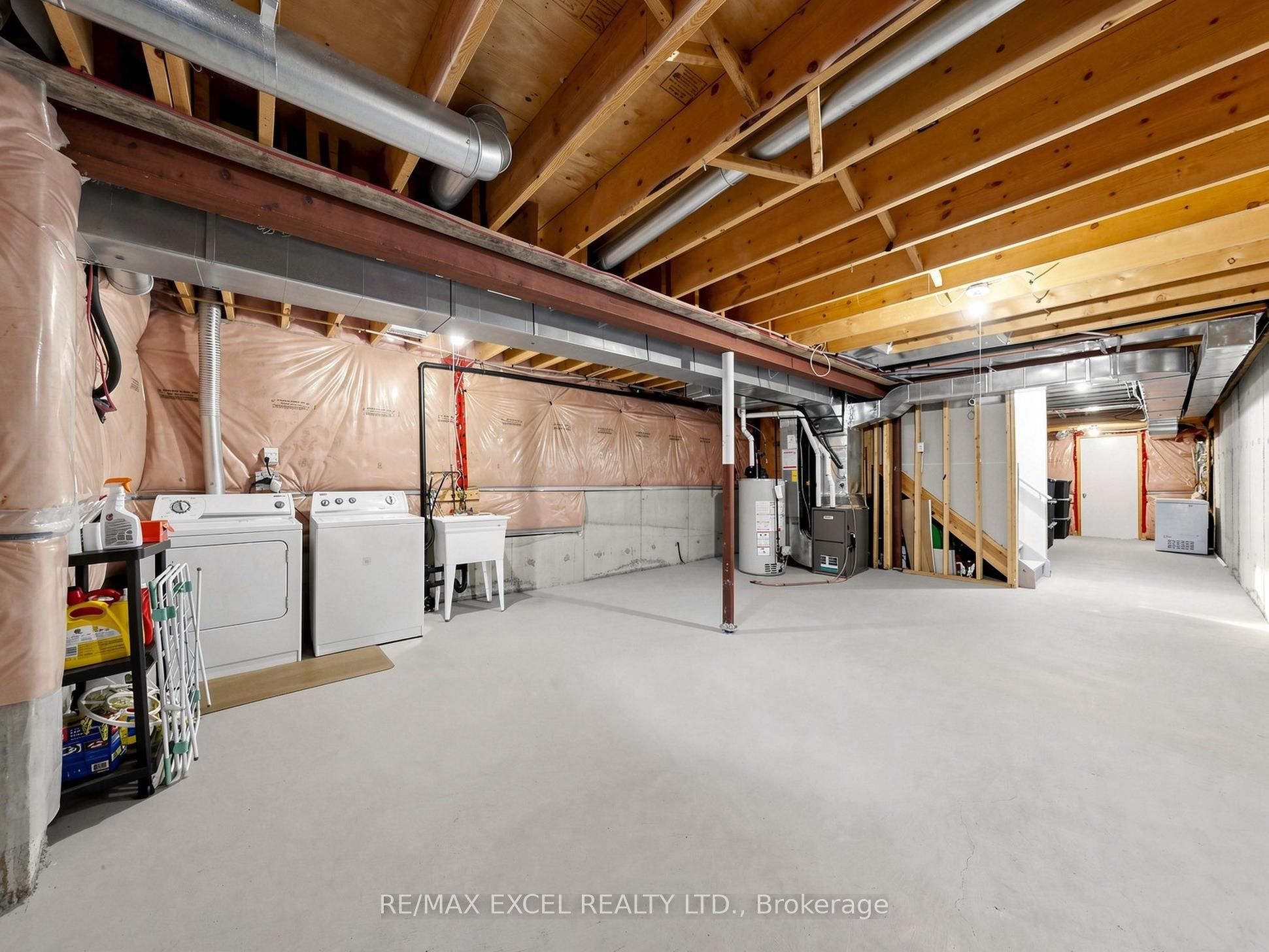 6 Barr Crescent Property Photo 28