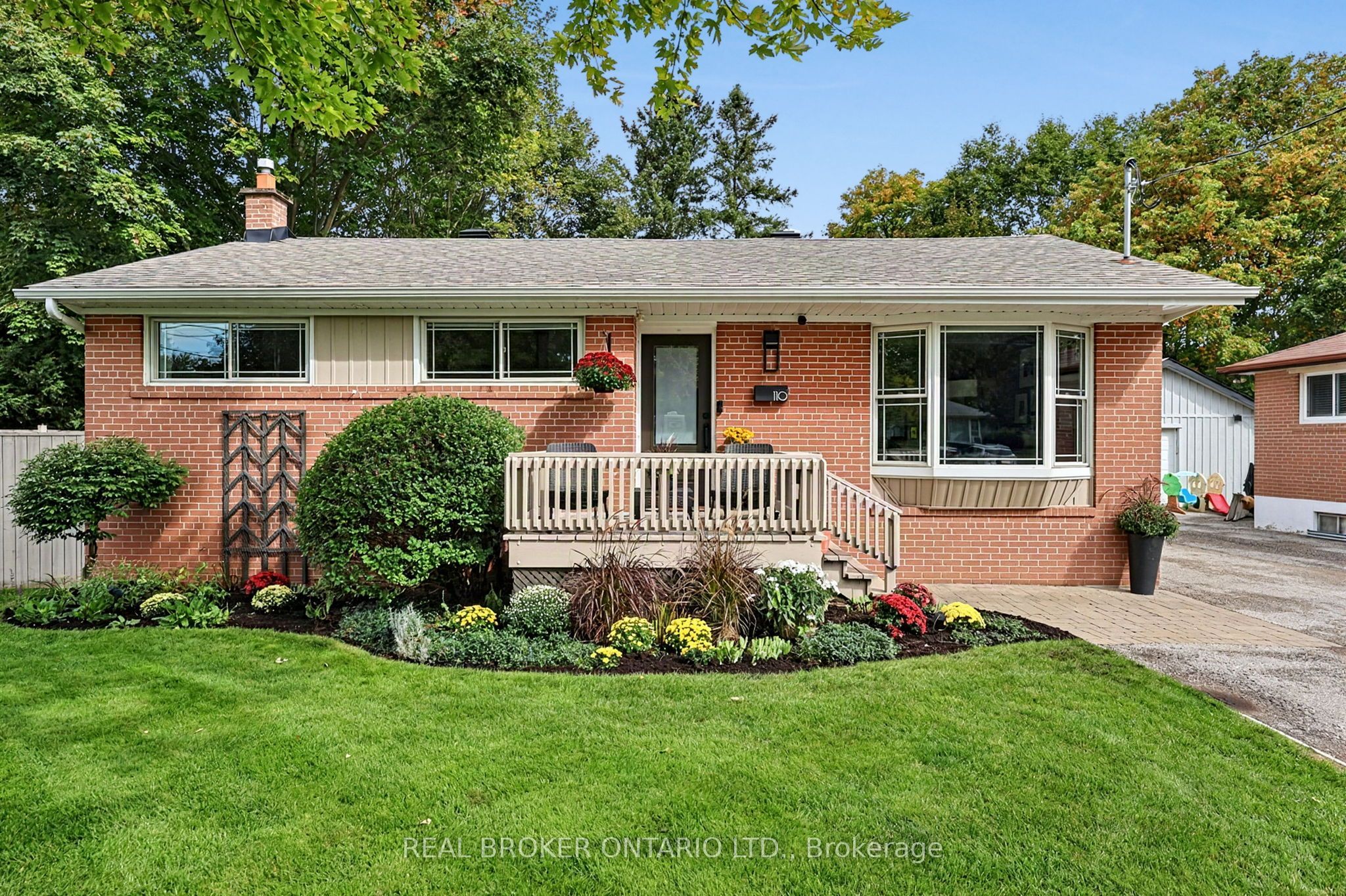 110 Murray Drive Property Photo 1