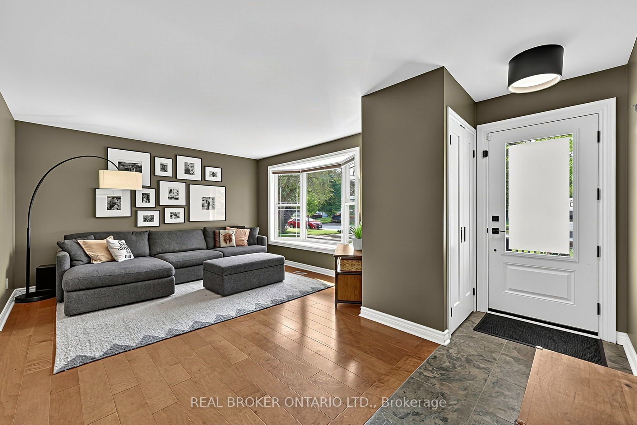 110 Murray Drive Property Photo 3