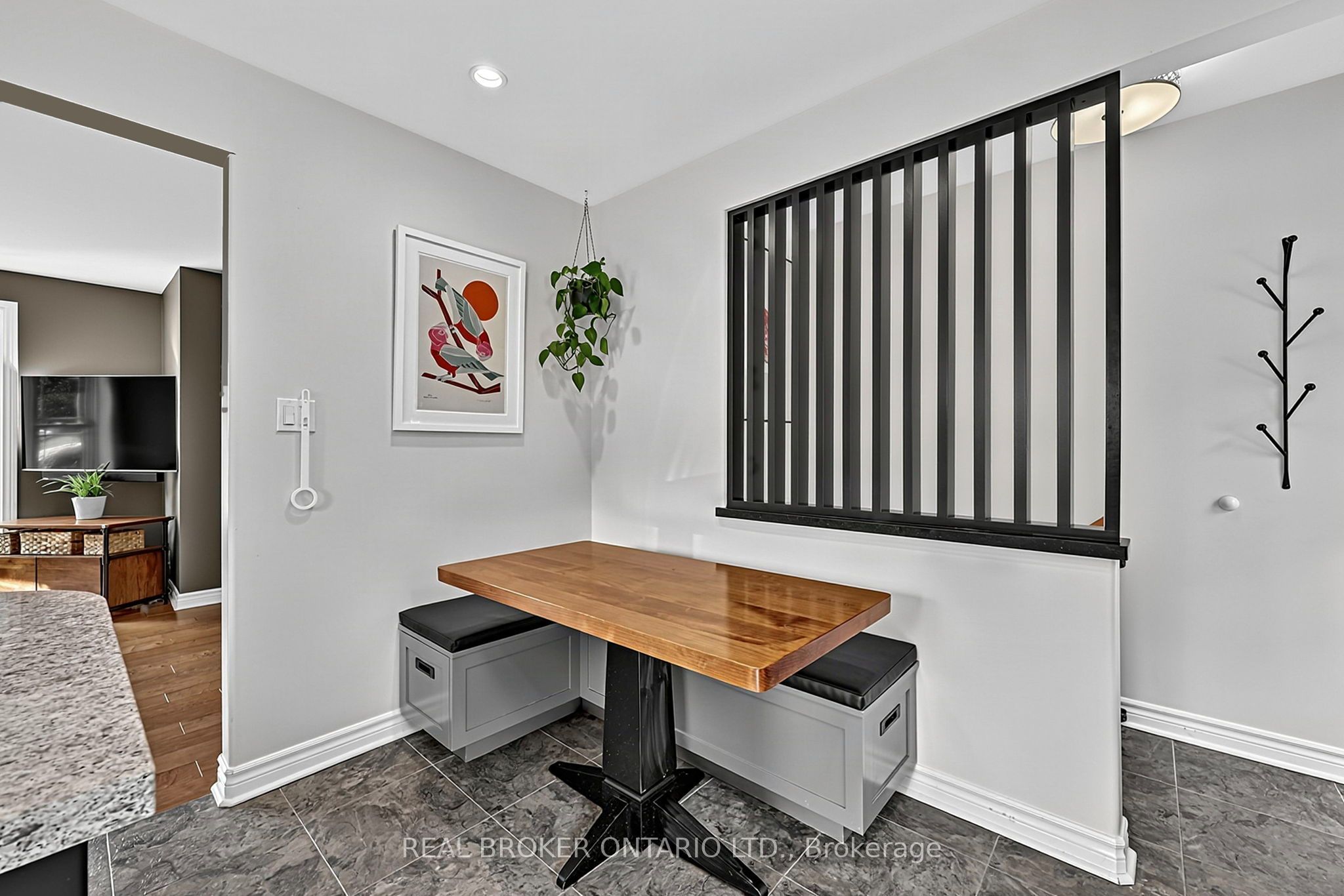 110 Murray Drive Property Photo 10