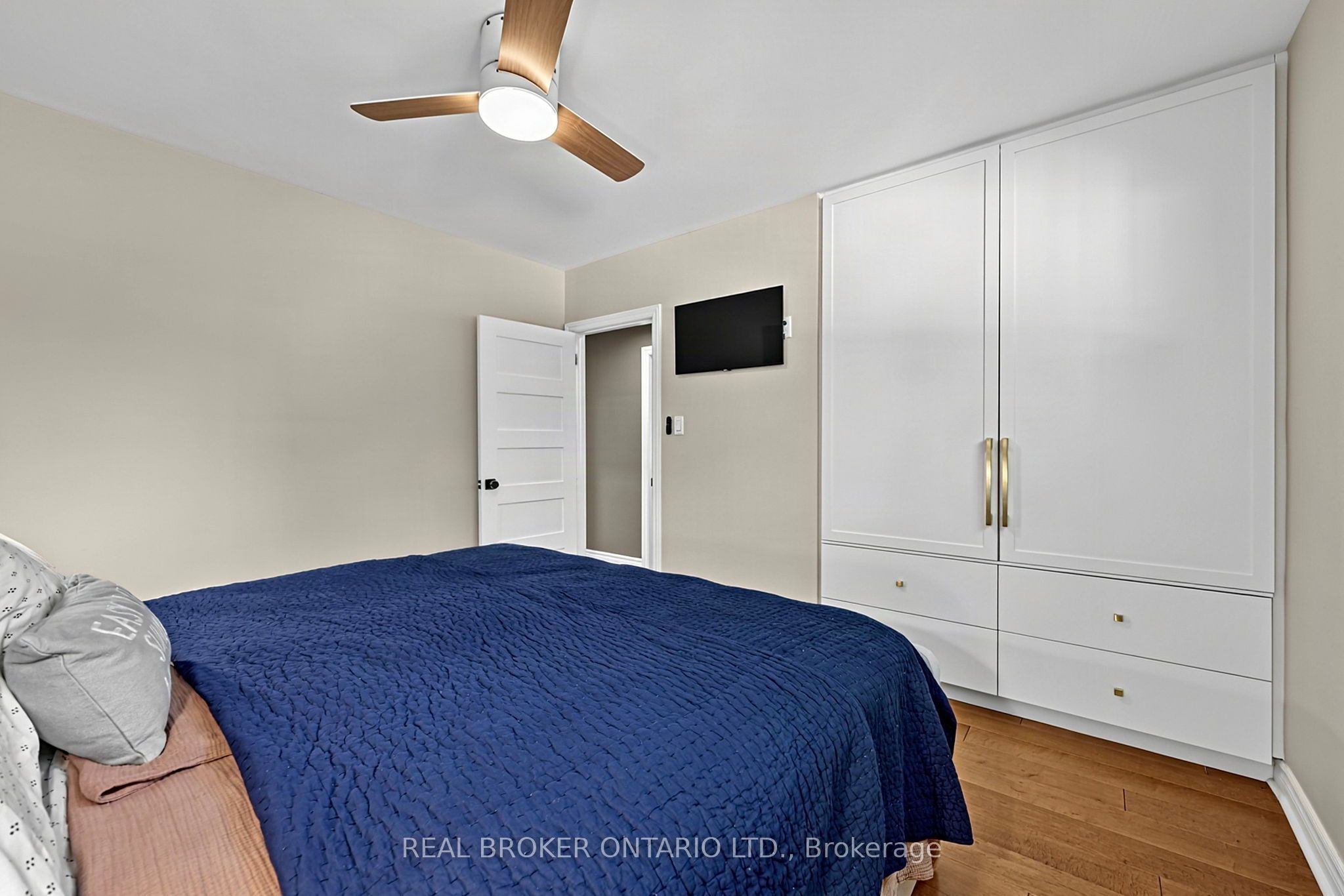 110 Murray Drive Property Photo 13