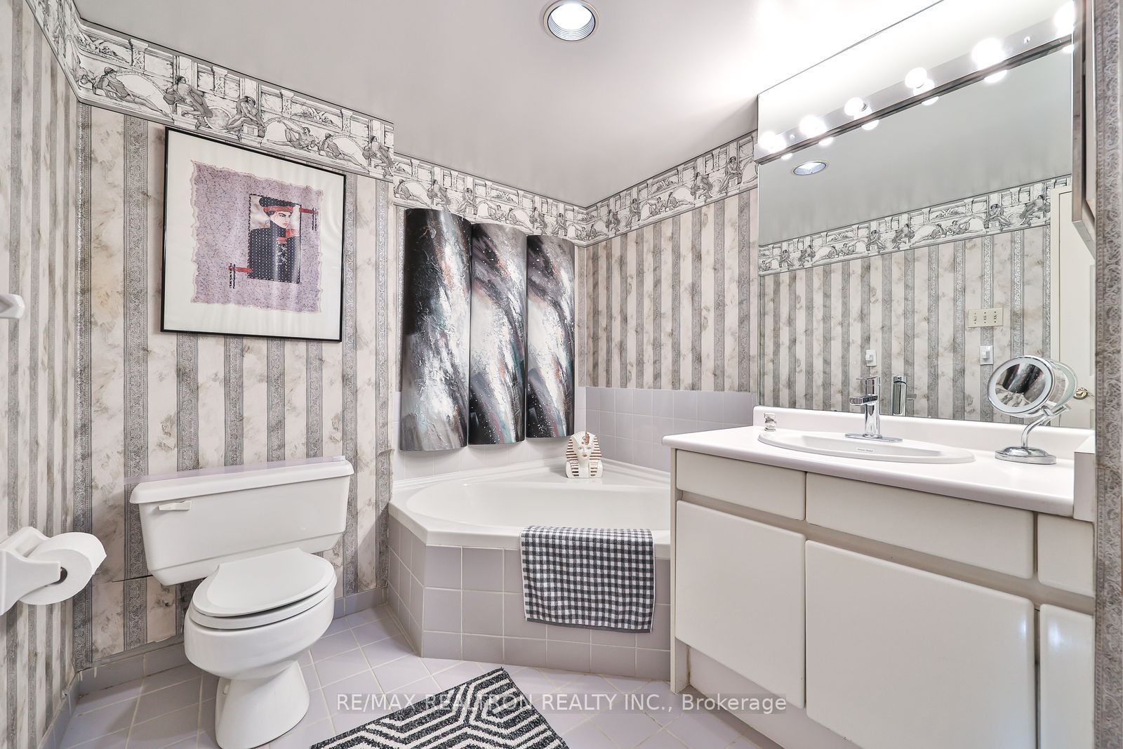 7300 Yonge Street 510 Property Photo 13