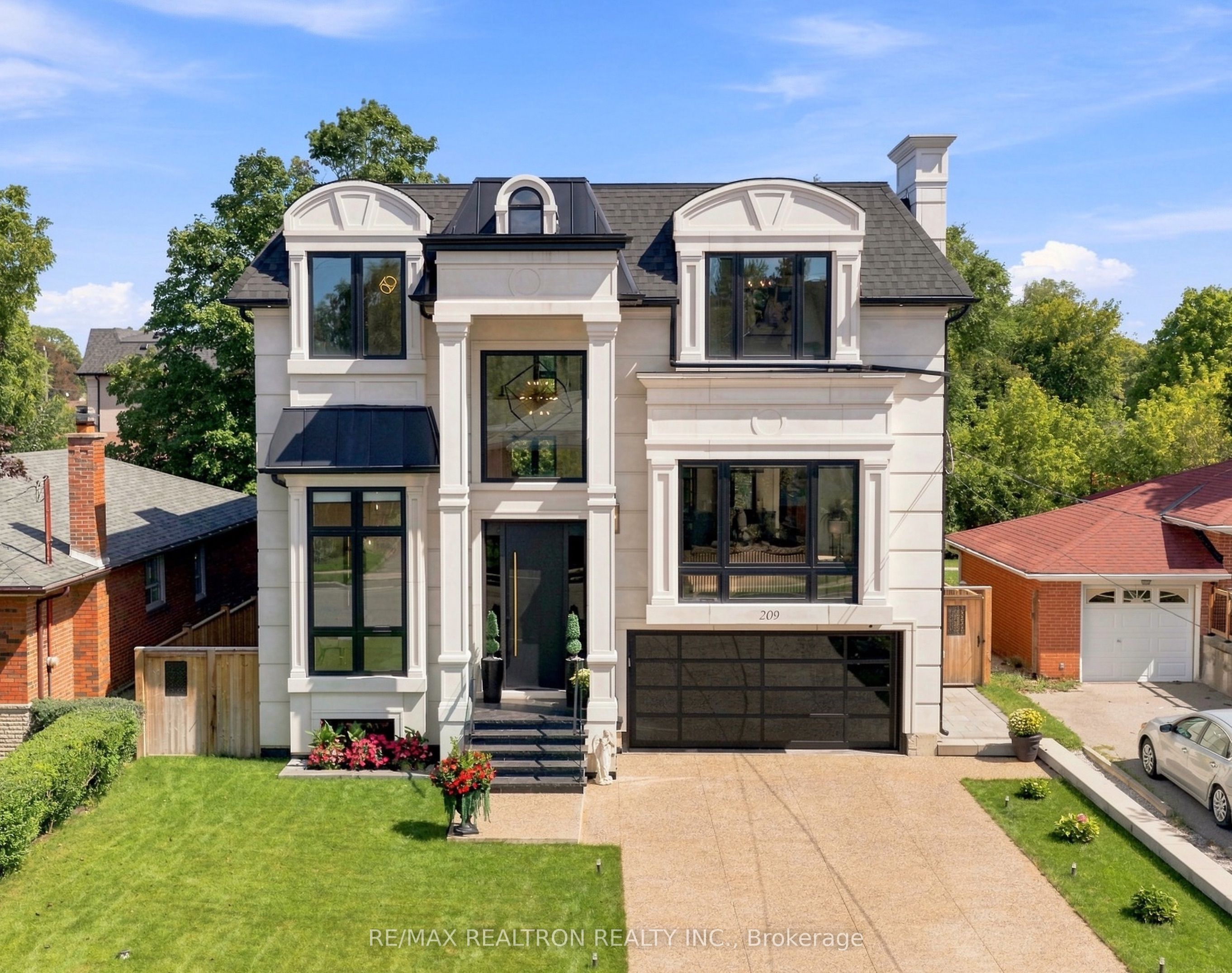 209 Sussex Avenue Property Photo 1