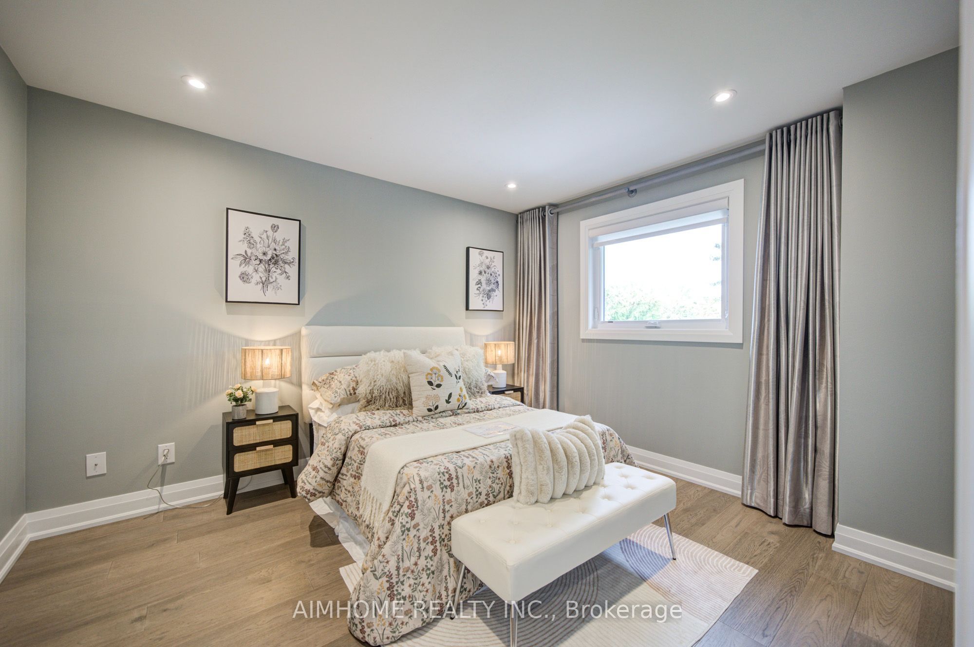 83 Houseman Crescent Property Photo 28