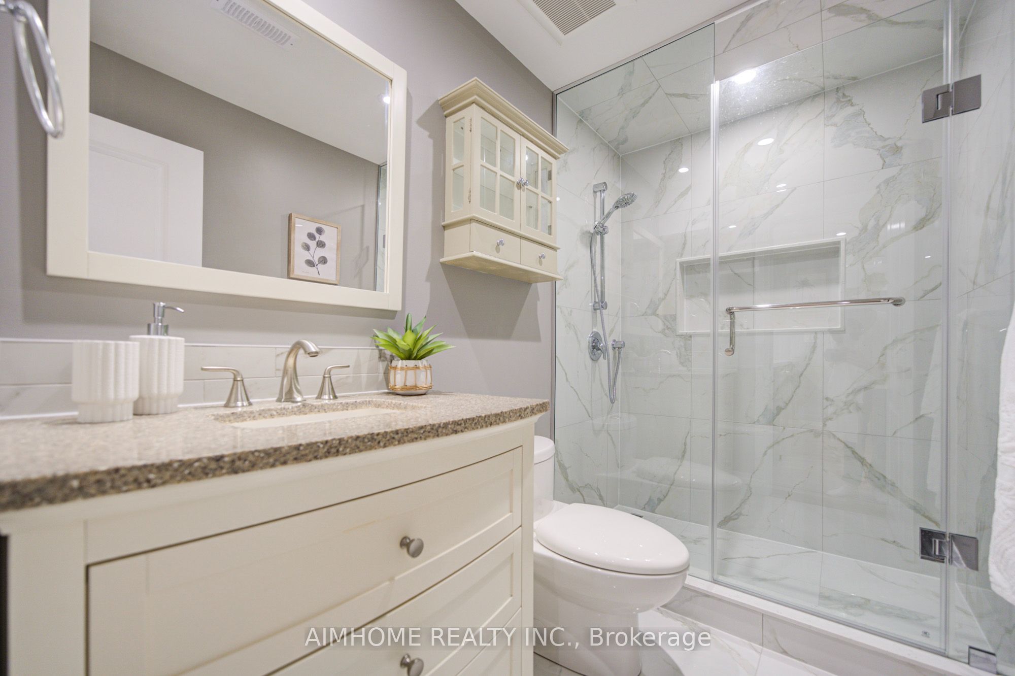 83 Houseman Crescent Property Photo 37