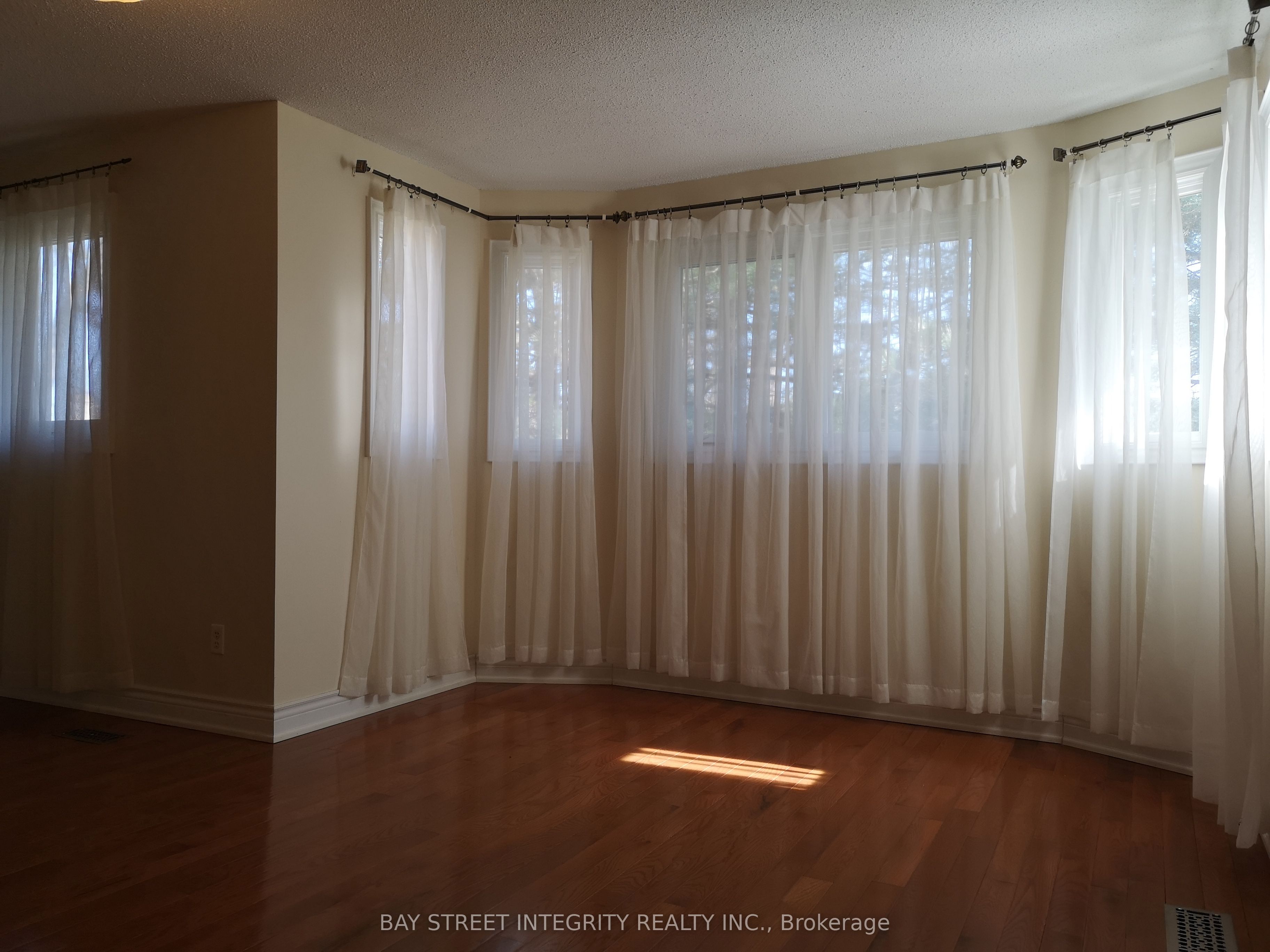 3 Feltham Road Main Property Photo 19