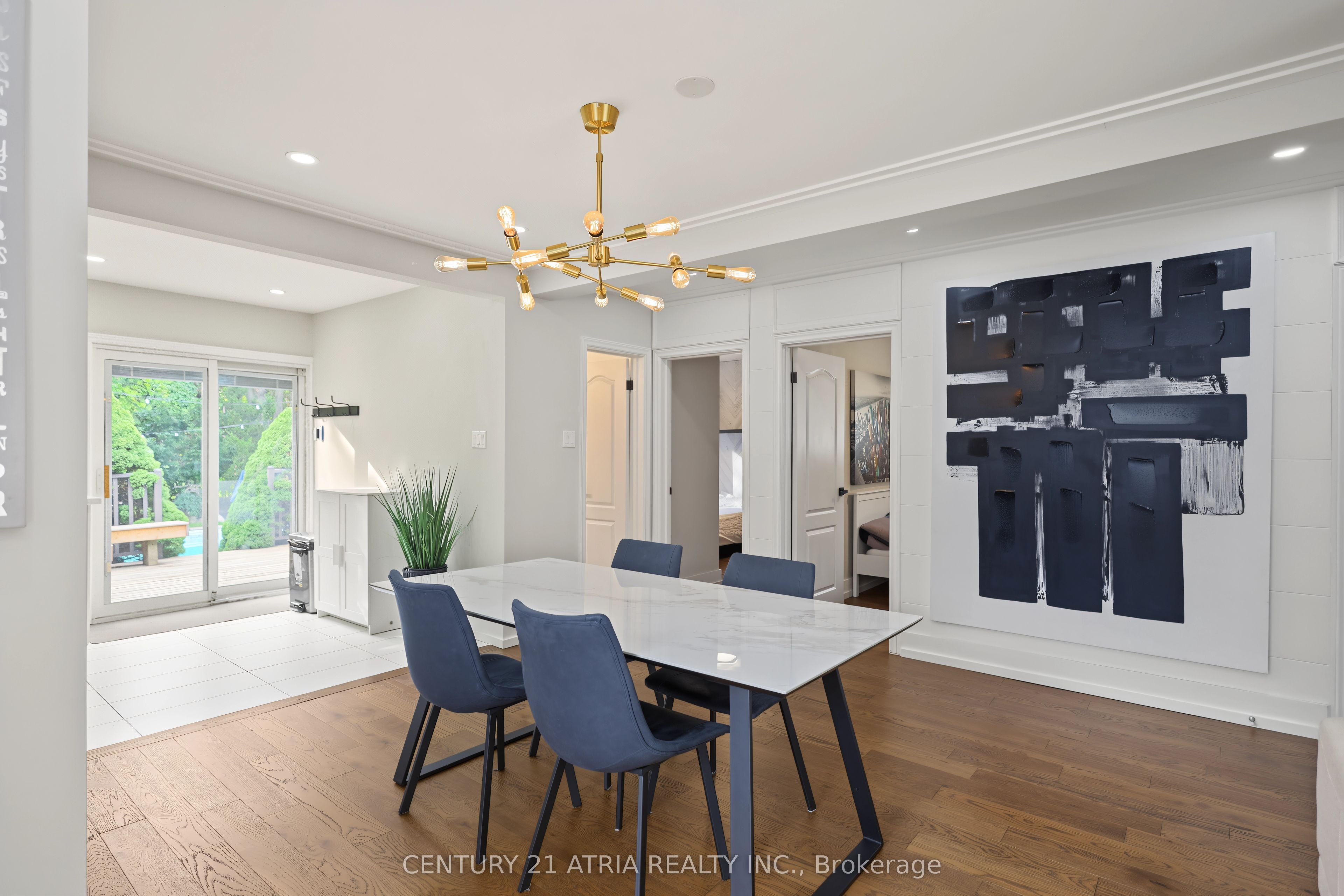 64 Cartier Crescent Property Photo 11