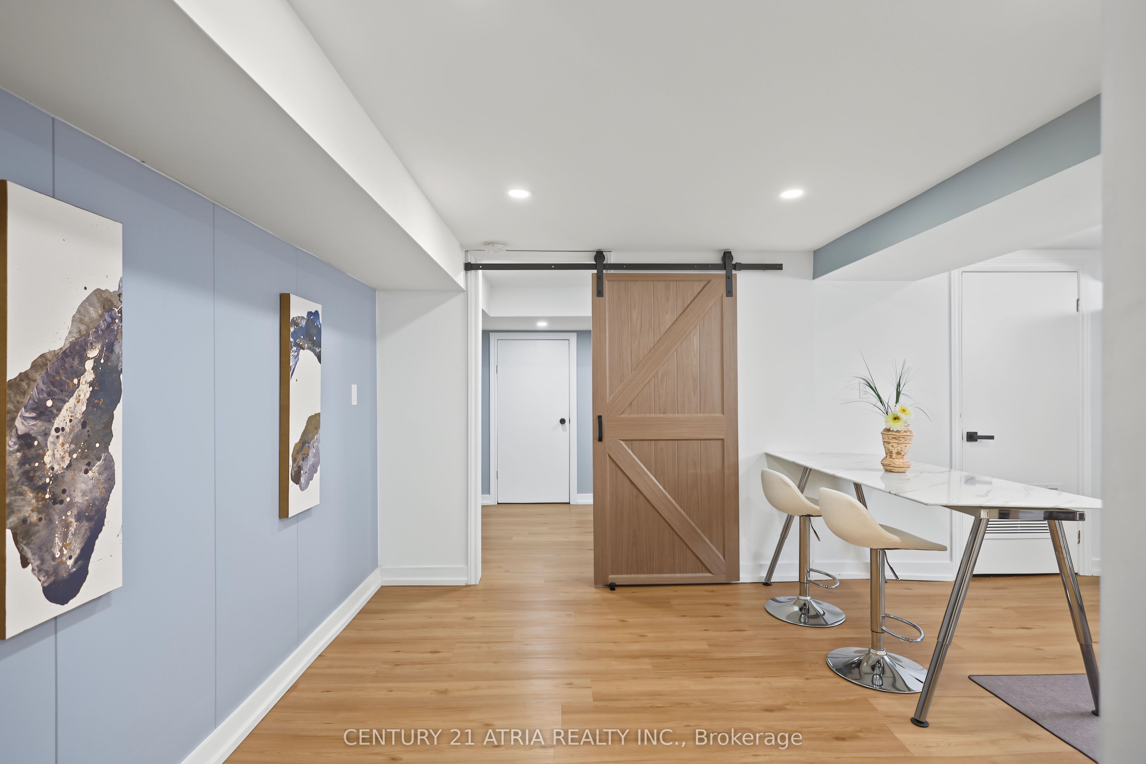 64 Cartier Crescent Property Photo 30
