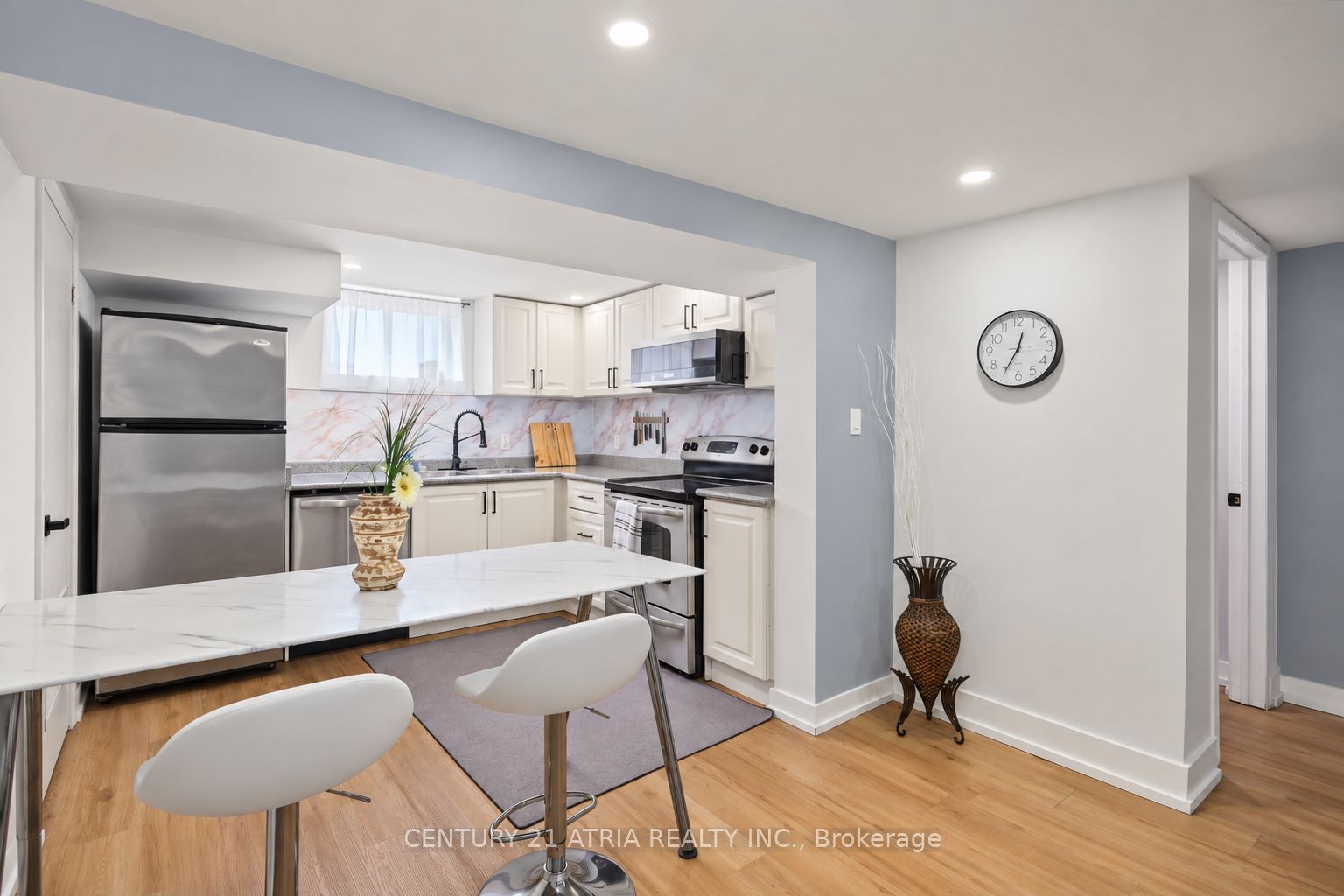 64 Cartier Crescent Property Photo 31