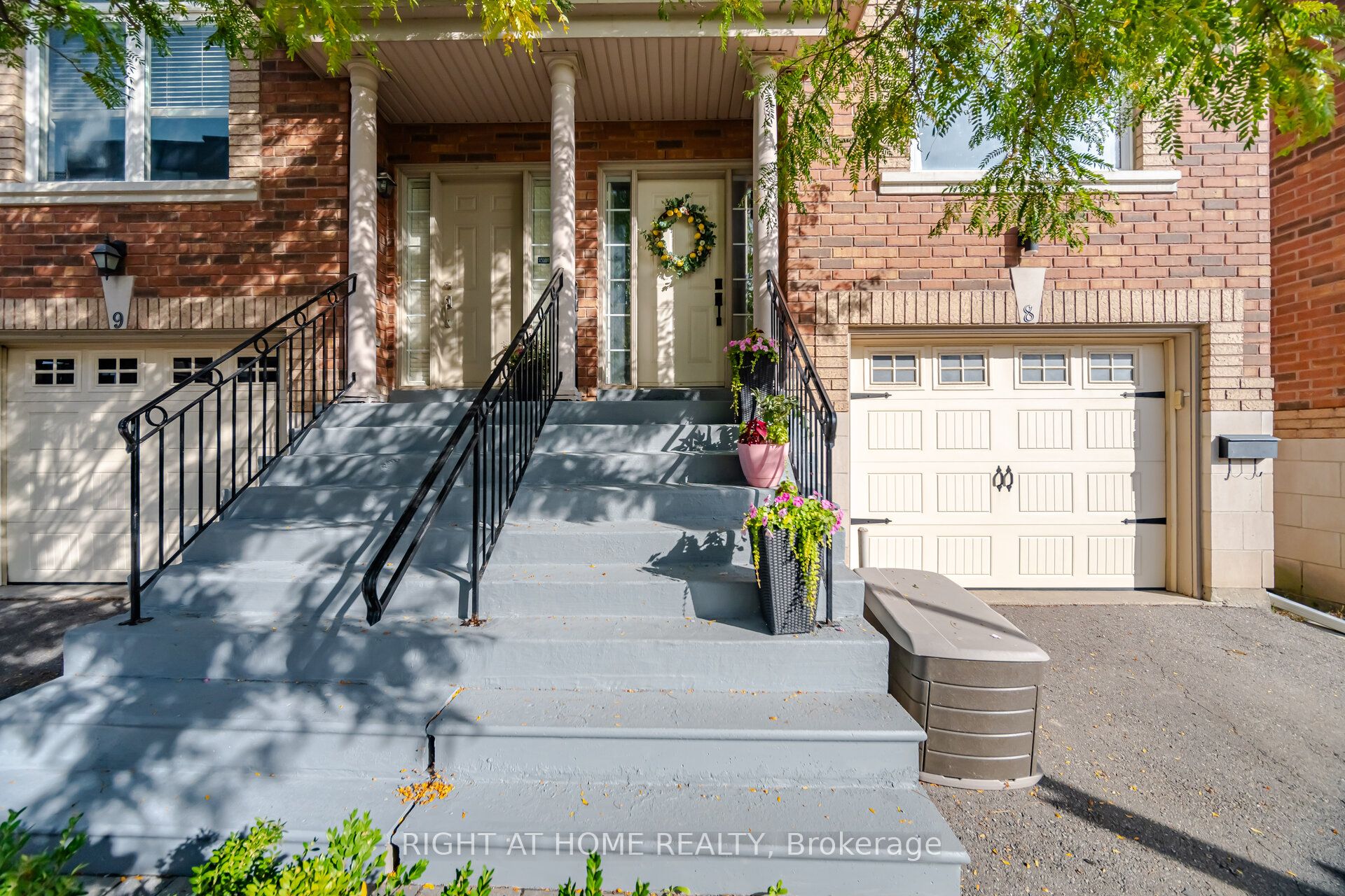 8032 Kipling Avenue 8