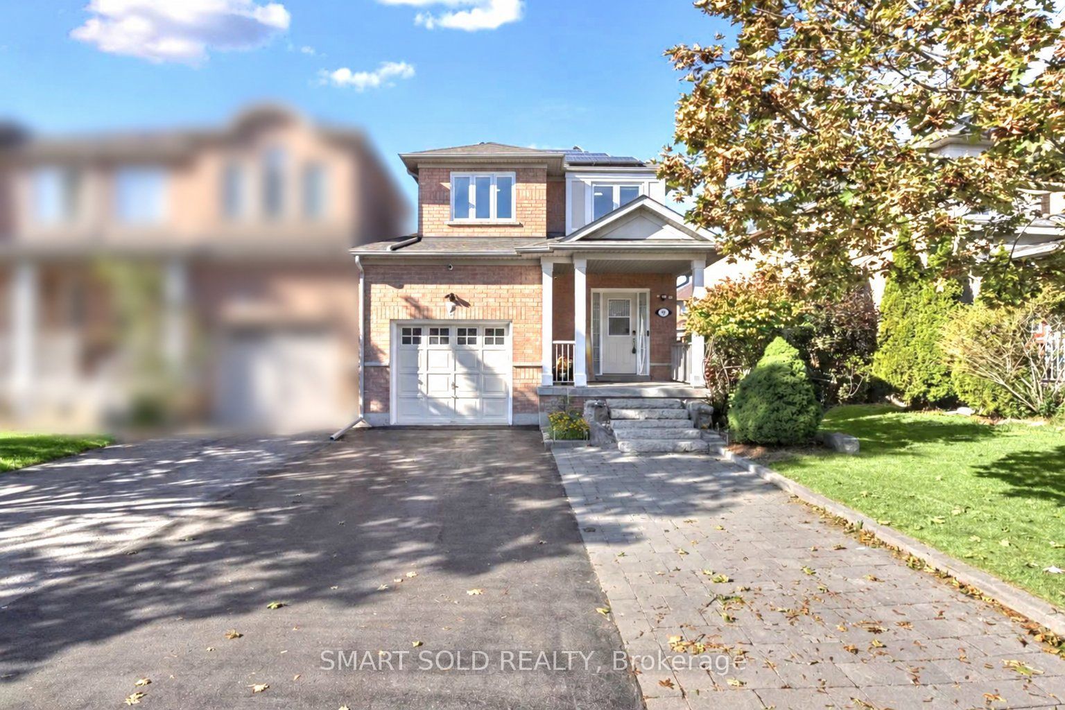 75 Rideau Drive Property Photo 1