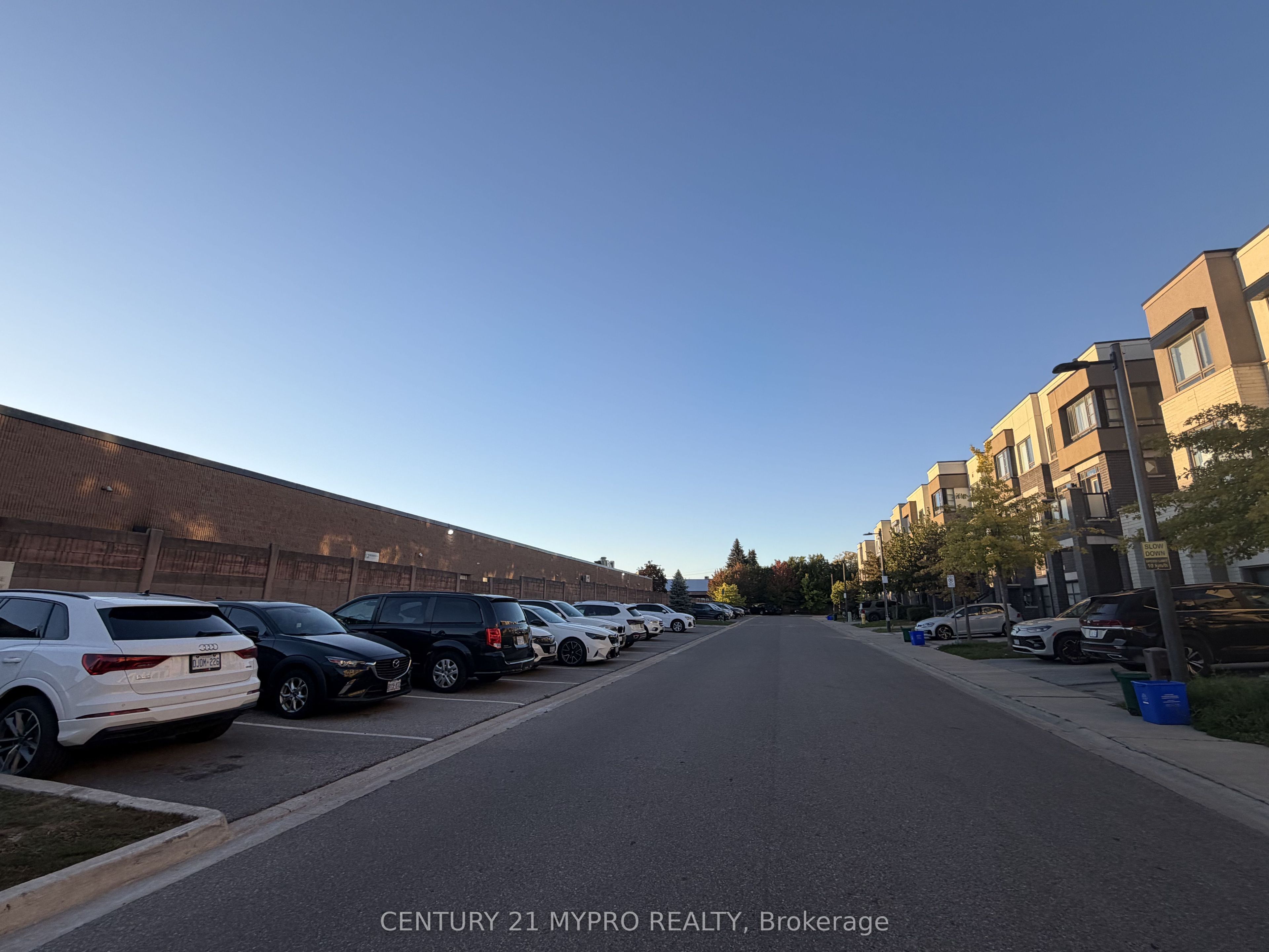 364 John Street Property Photo 11
