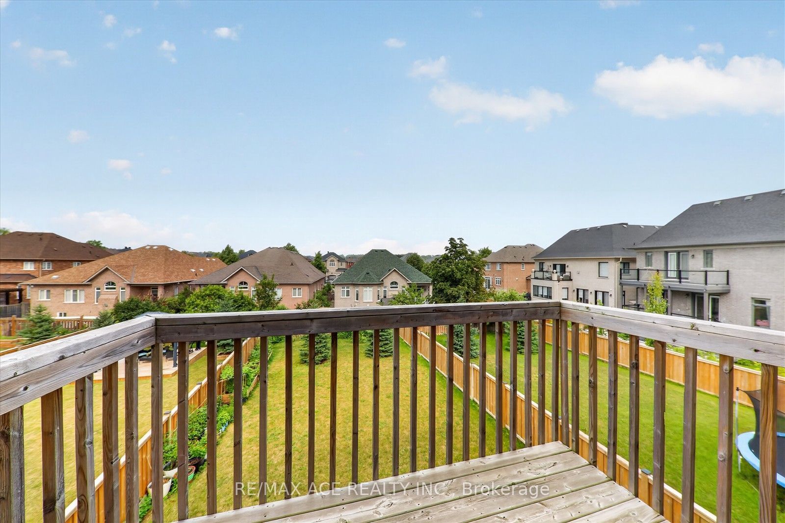 7607 Ninth Line Property Photo 24