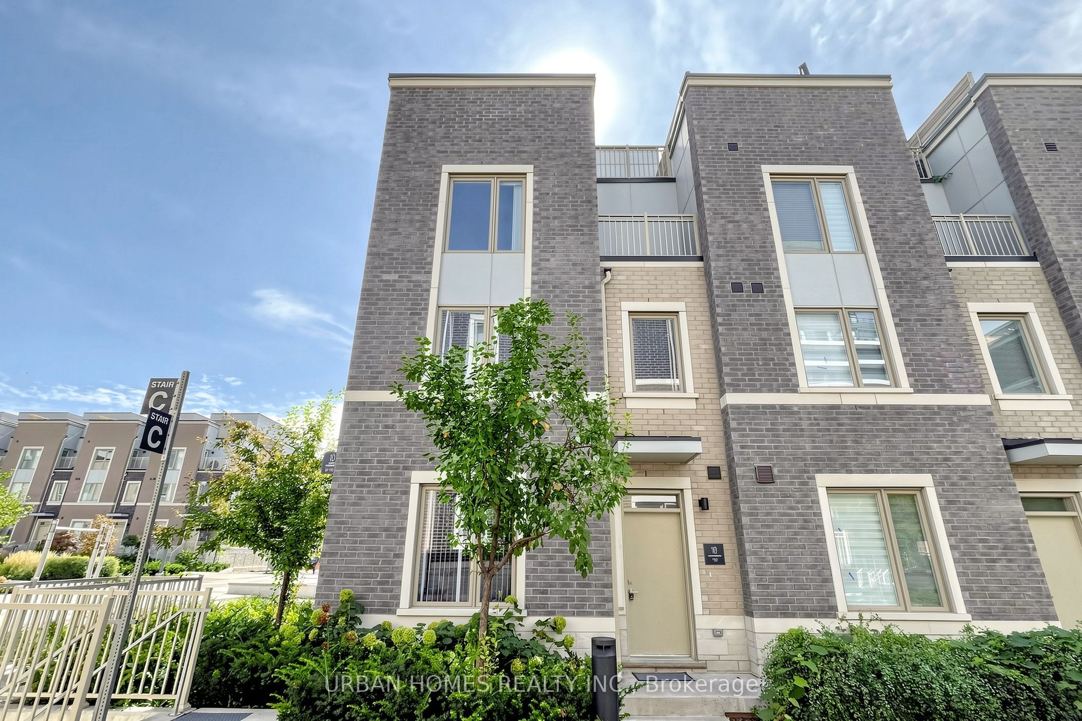 10 Almond Blossom Mews 97 Property Photo 1