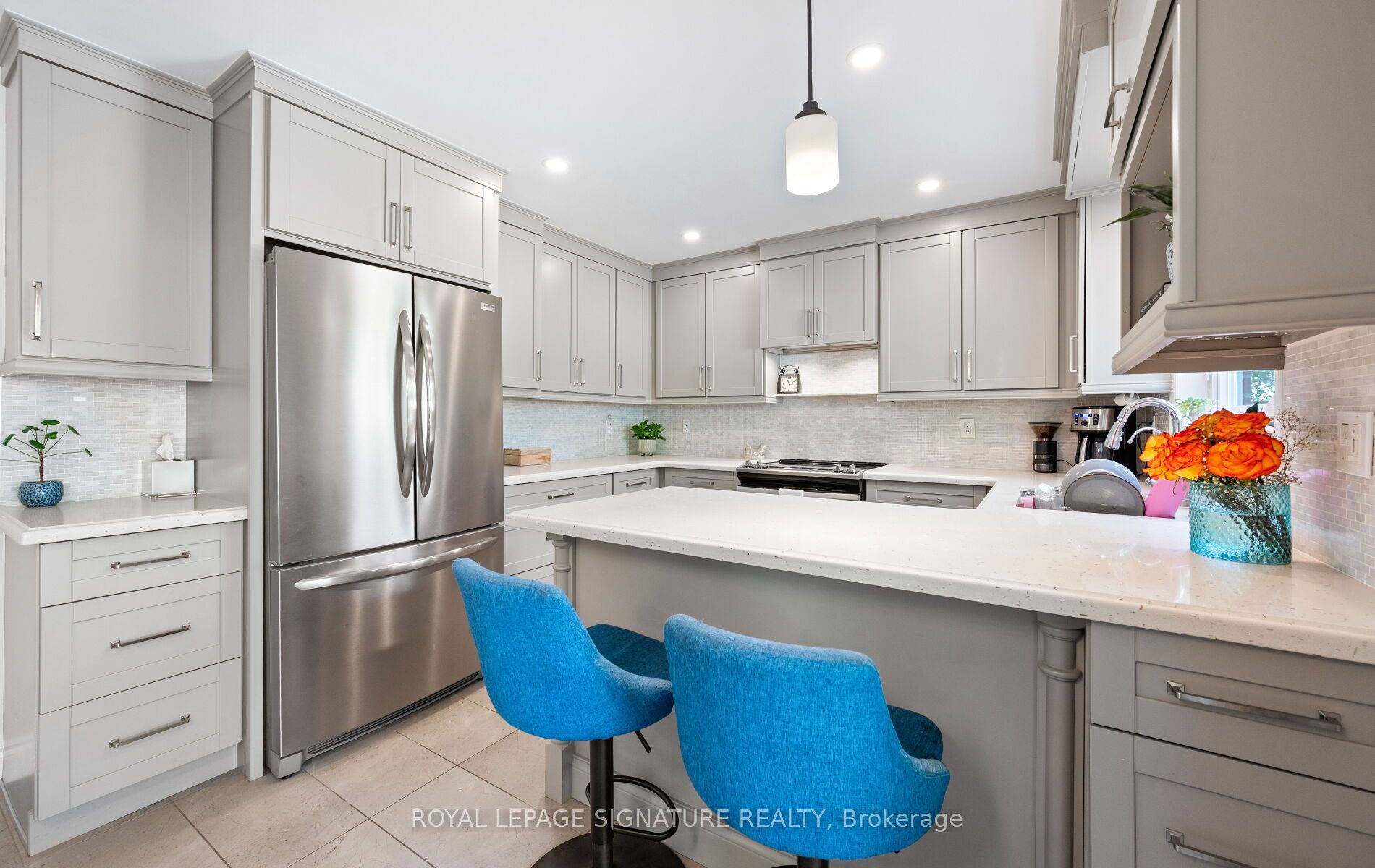 42 Shieldmark Crescent Property Photo 11