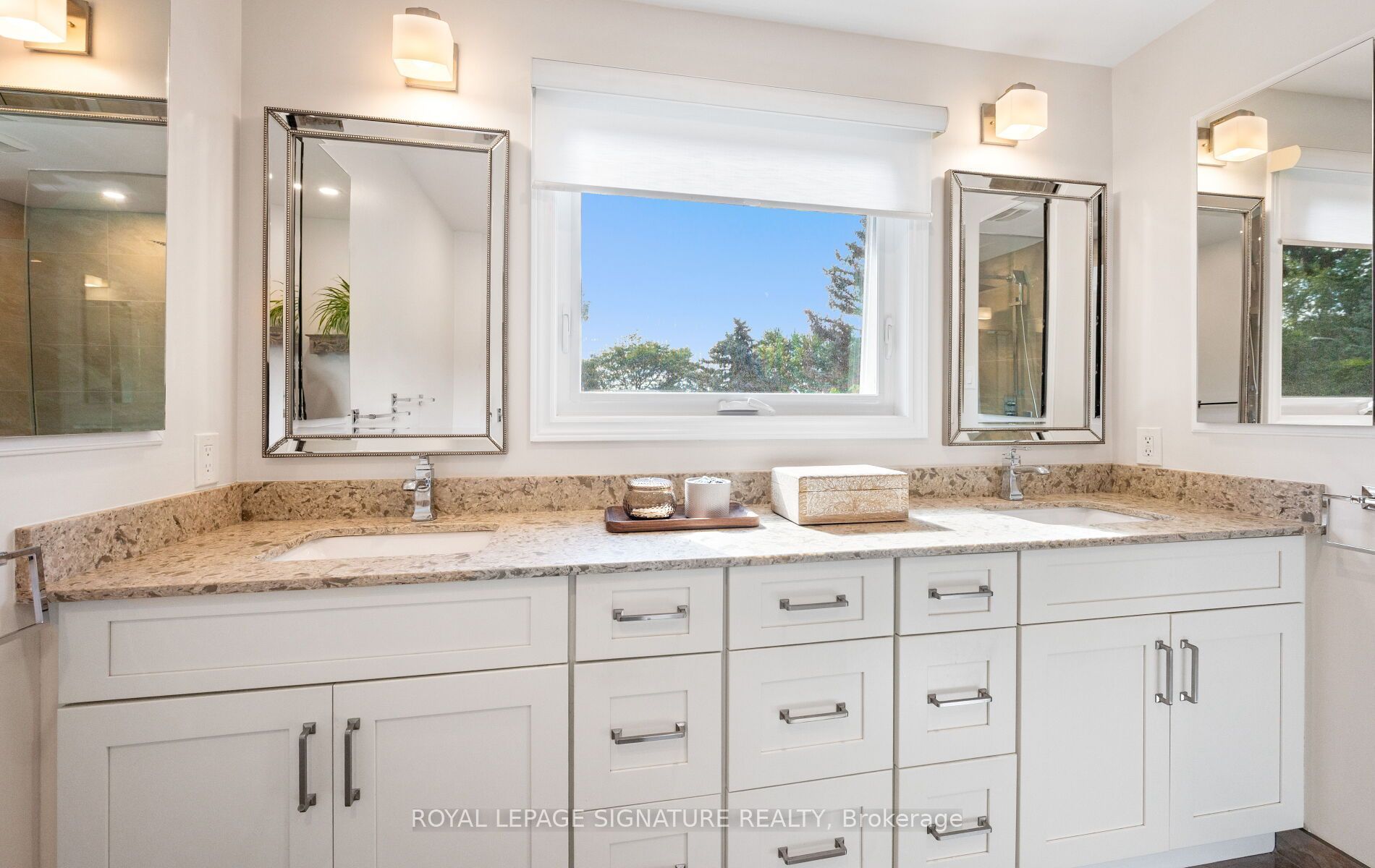 42 Shieldmark Crescent Property Photo 21