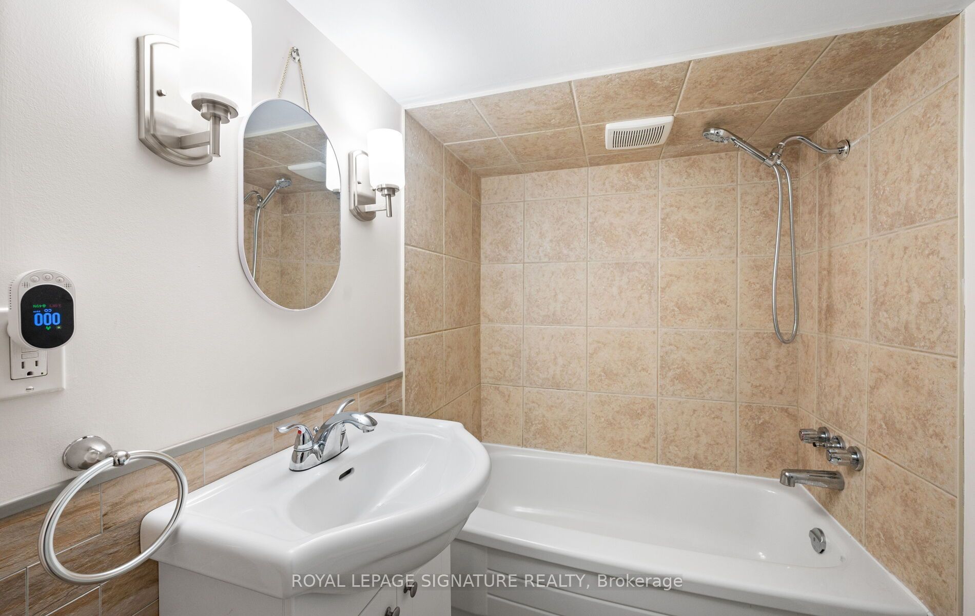42 Shieldmark Crescent Property Photo 30