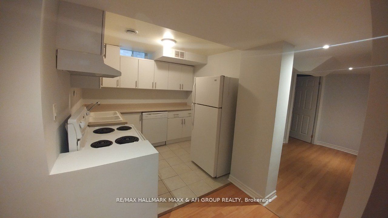 460 Menczel Crescent Bsmt Property Photo 4