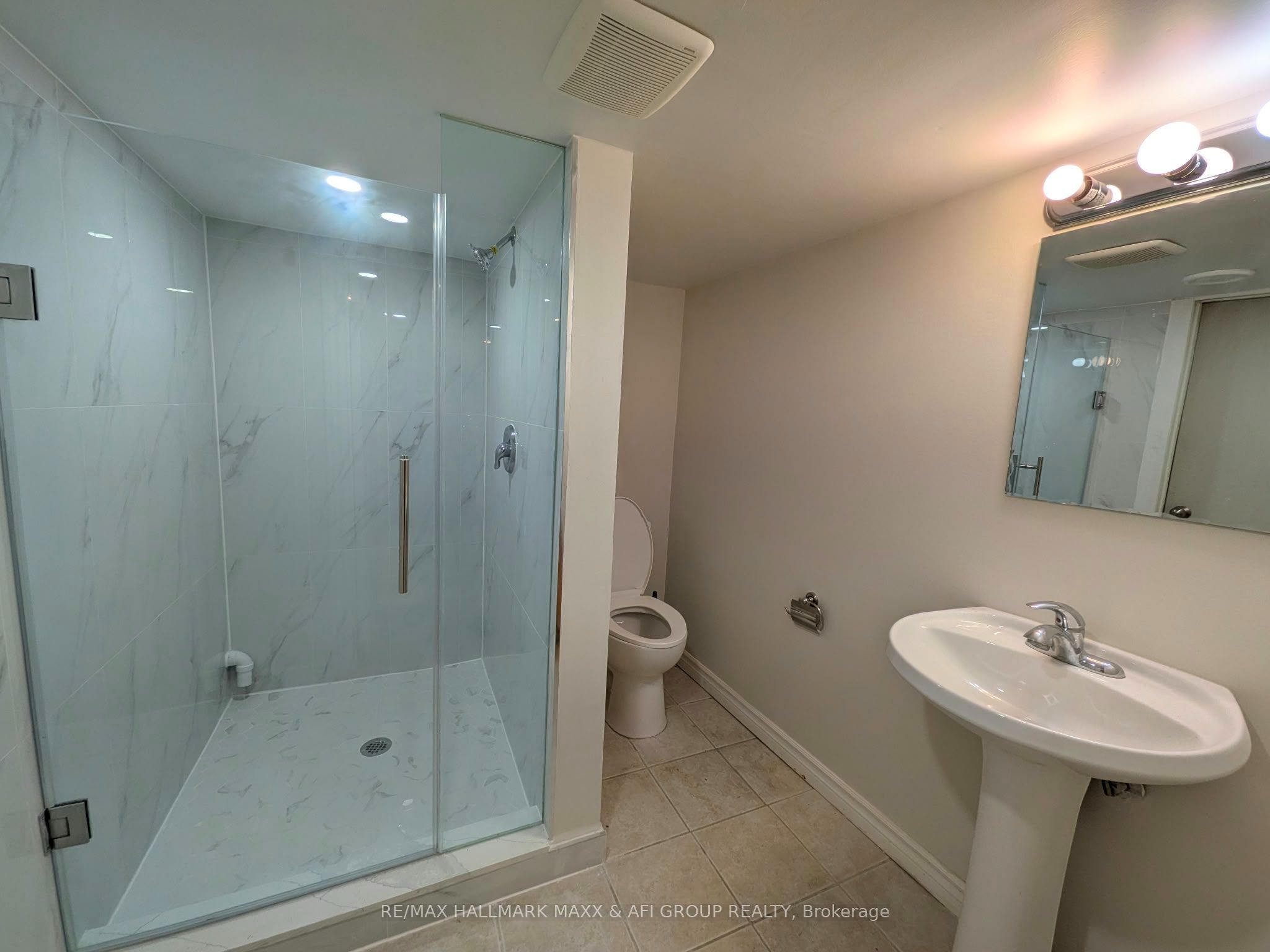 460 Menczel Crescent Bsmt Property Photo 6
