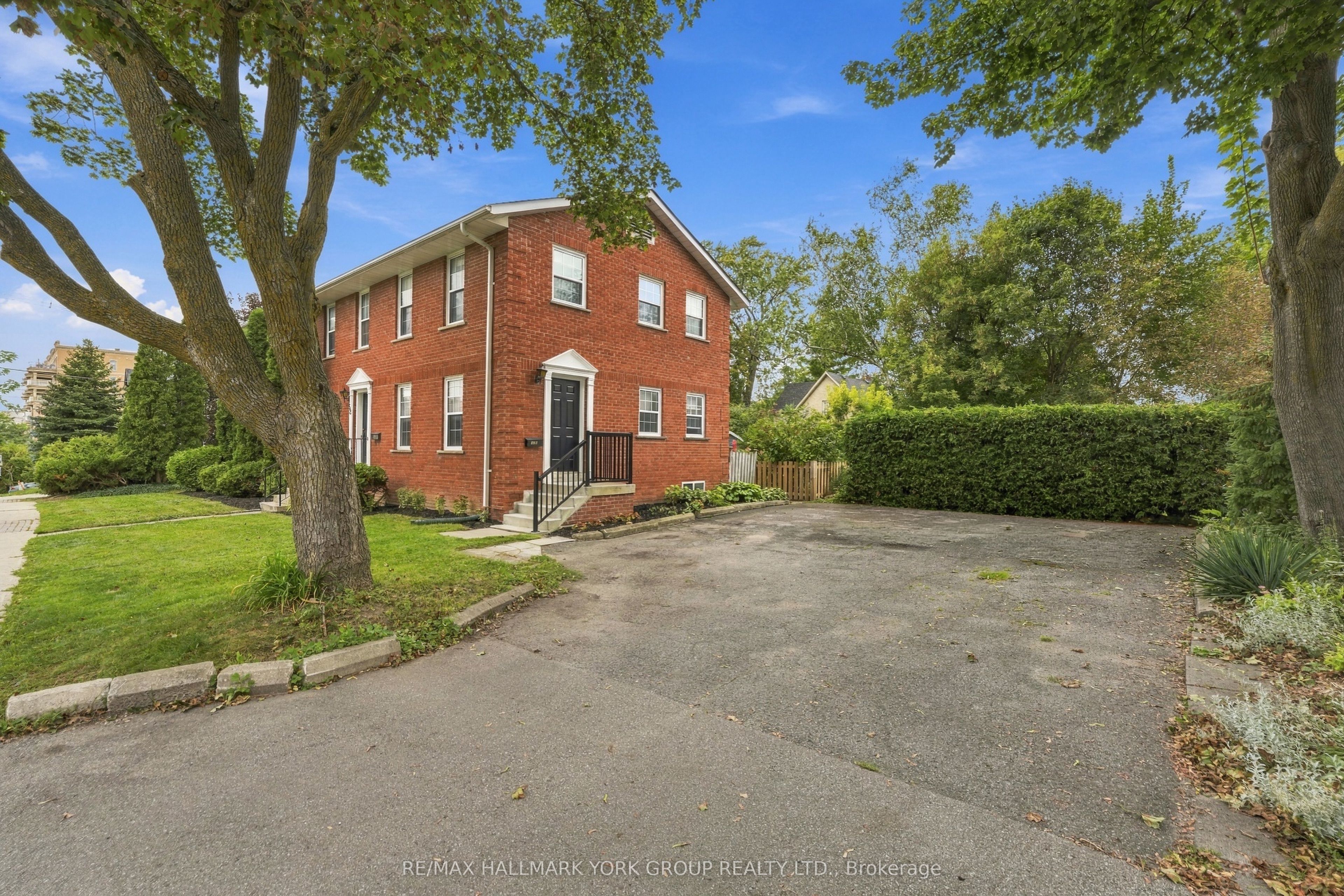 52 Centre Street Property Photo 4