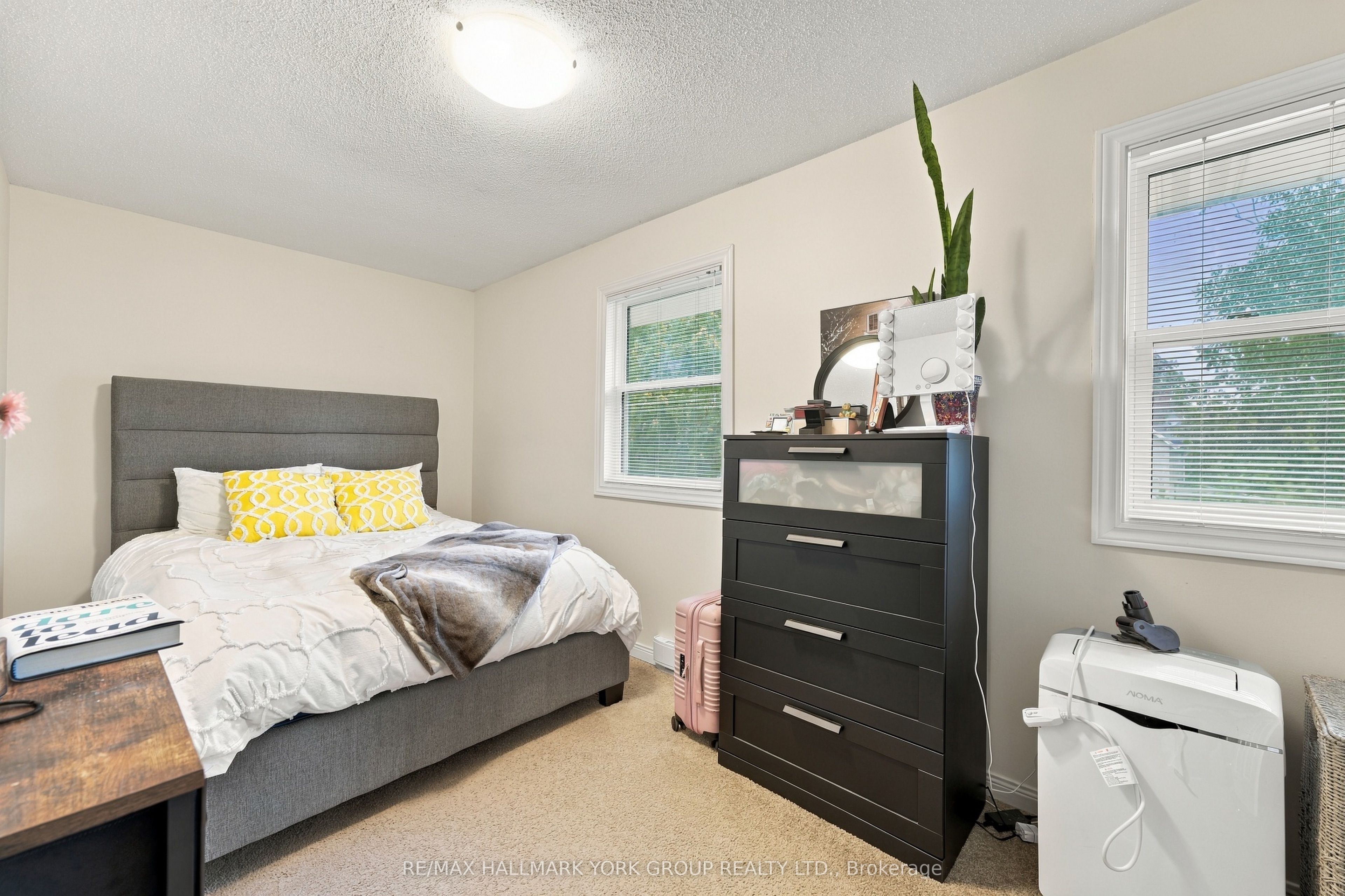 52 Centre Street Property Photo 26