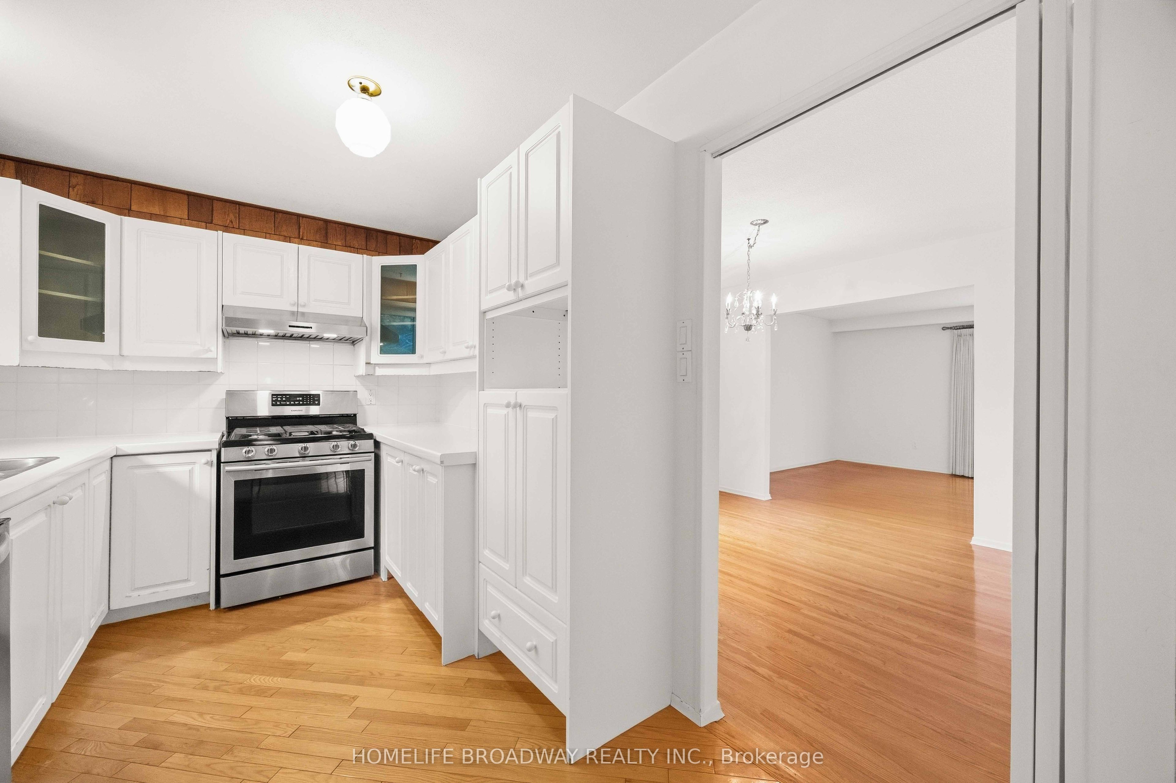 212 Bayview Fairways Drive Property Photo 16