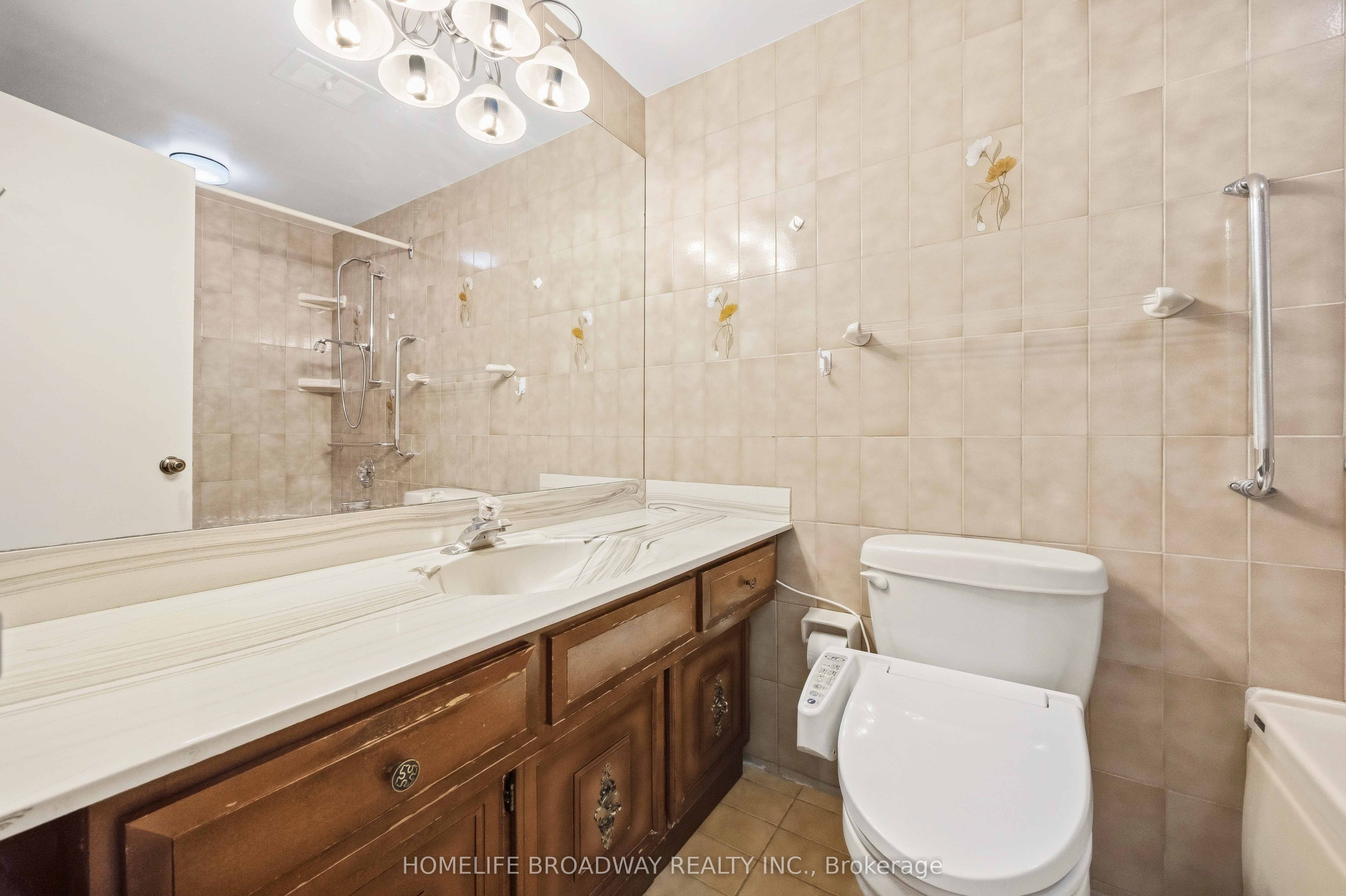 212 Bayview Fairways Drive Property Photo 22