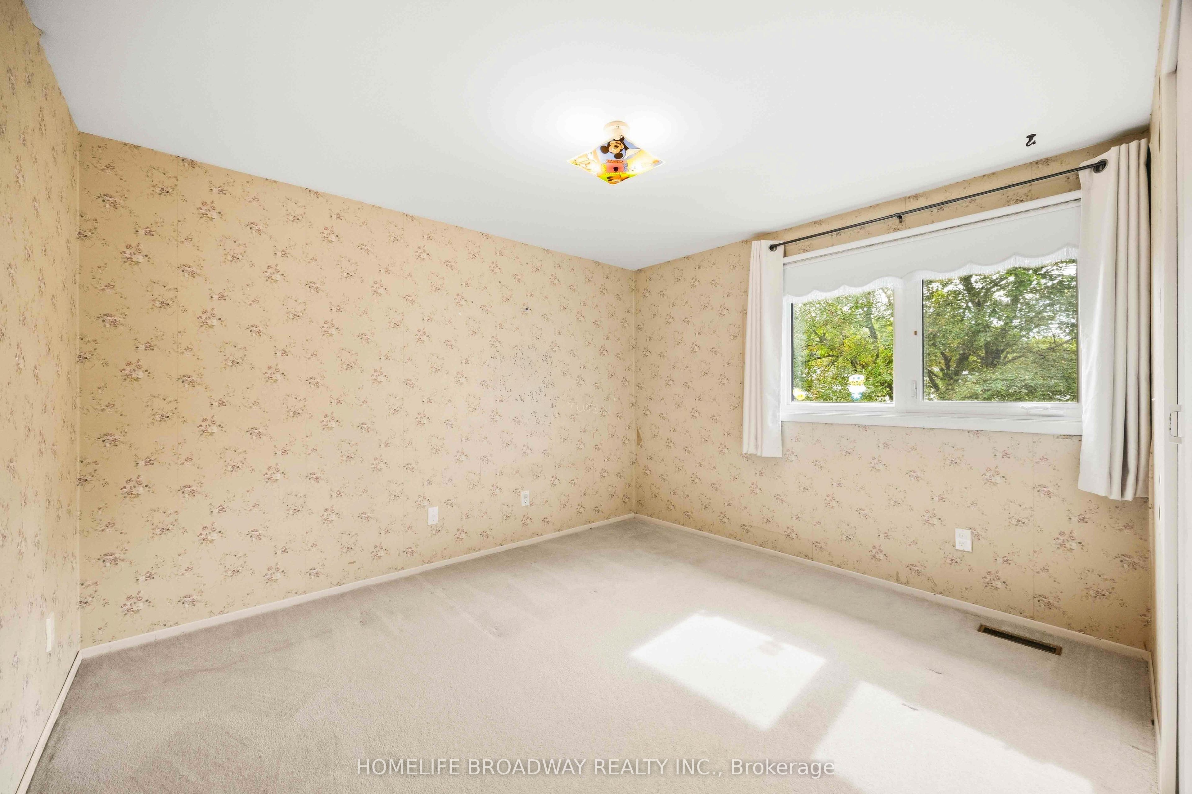 212 Bayview Fairways Drive Property Photo 26