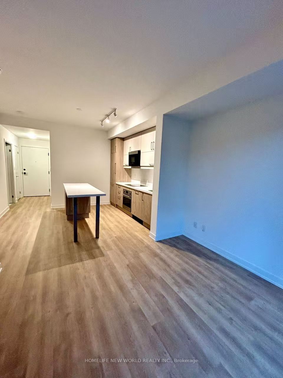 8119 Birchmount Road 906 Property Photo 5