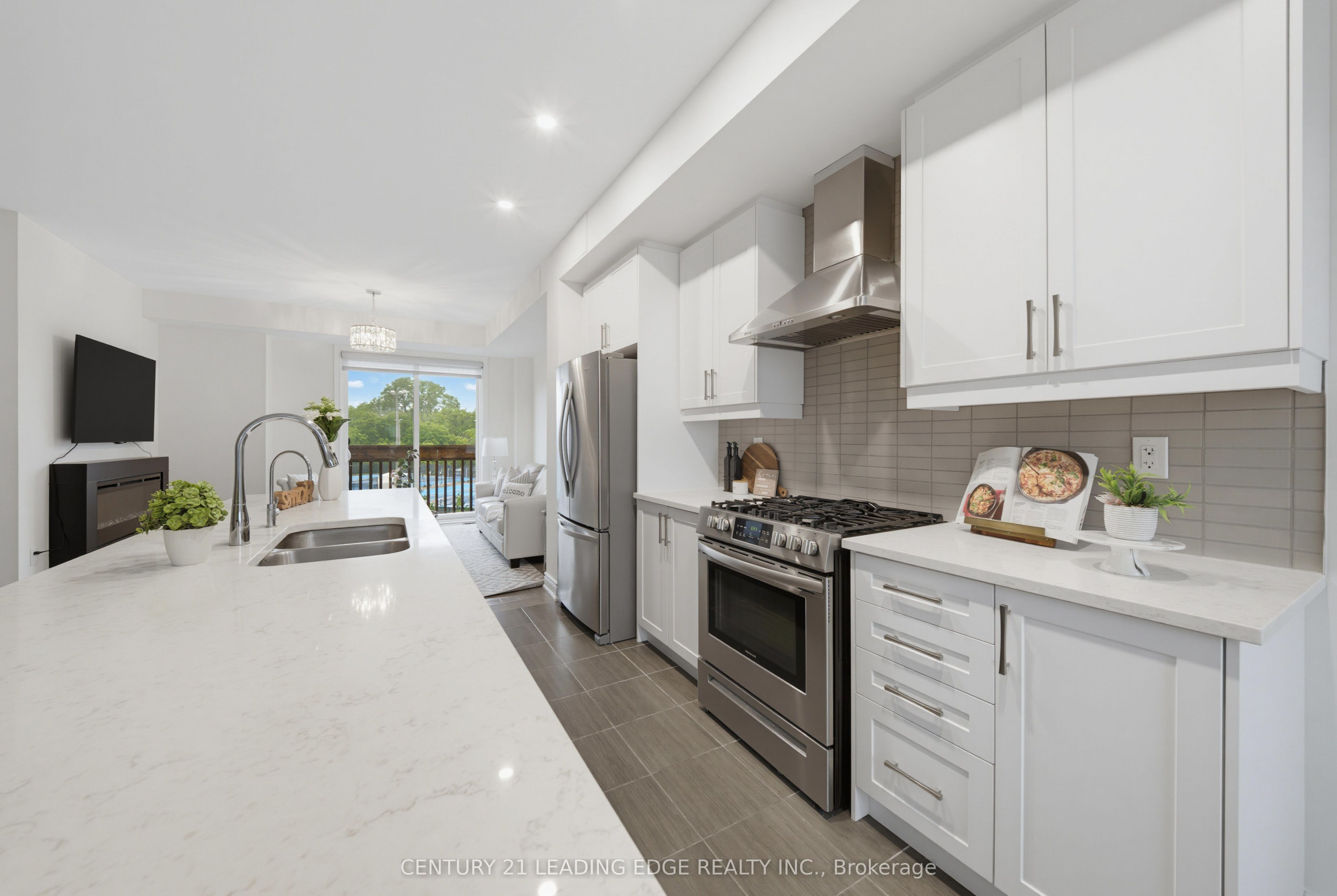 332 Laplante Street Property Photo 15