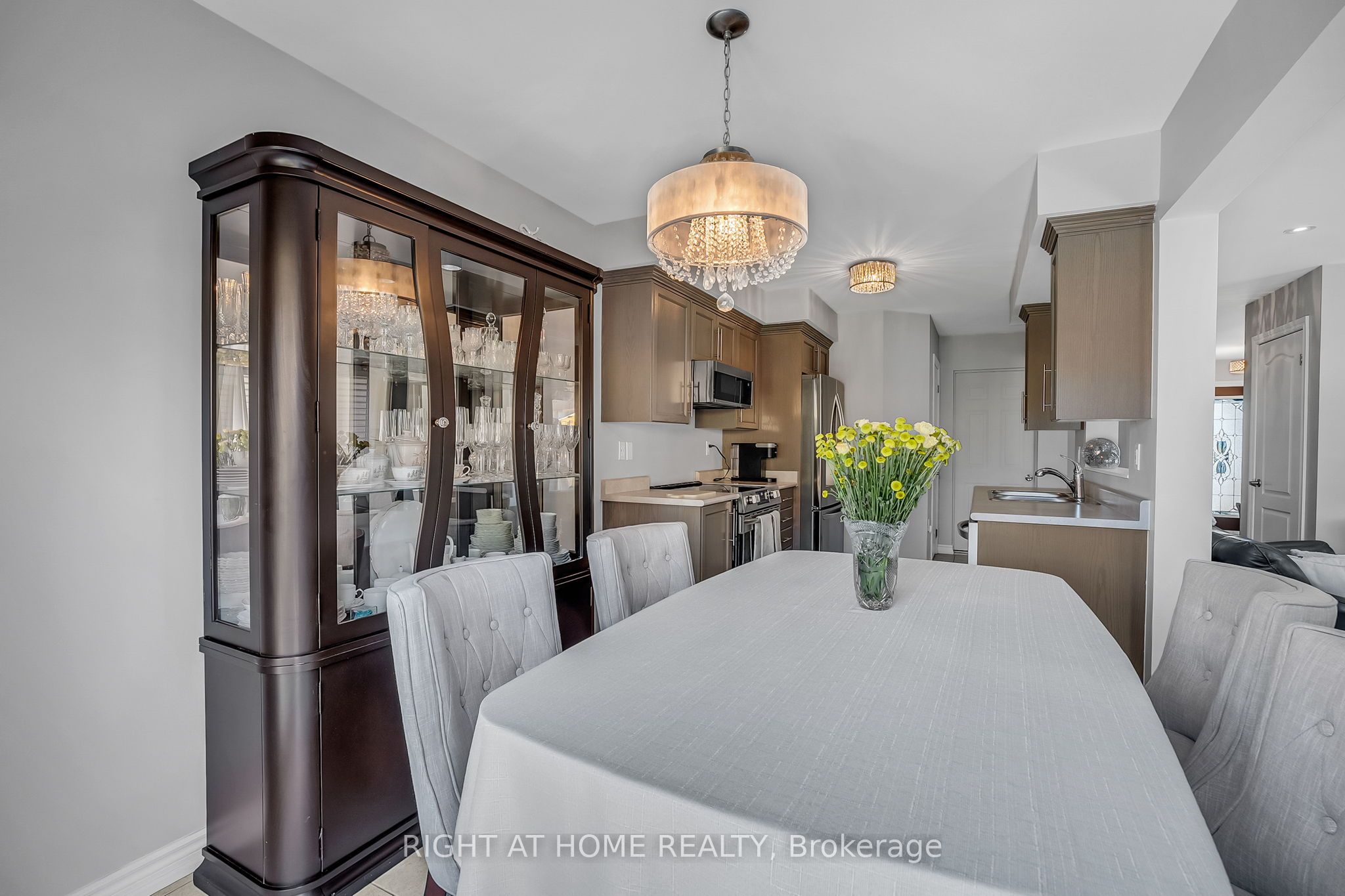 352 Miller Park Avenue Property Photo 17