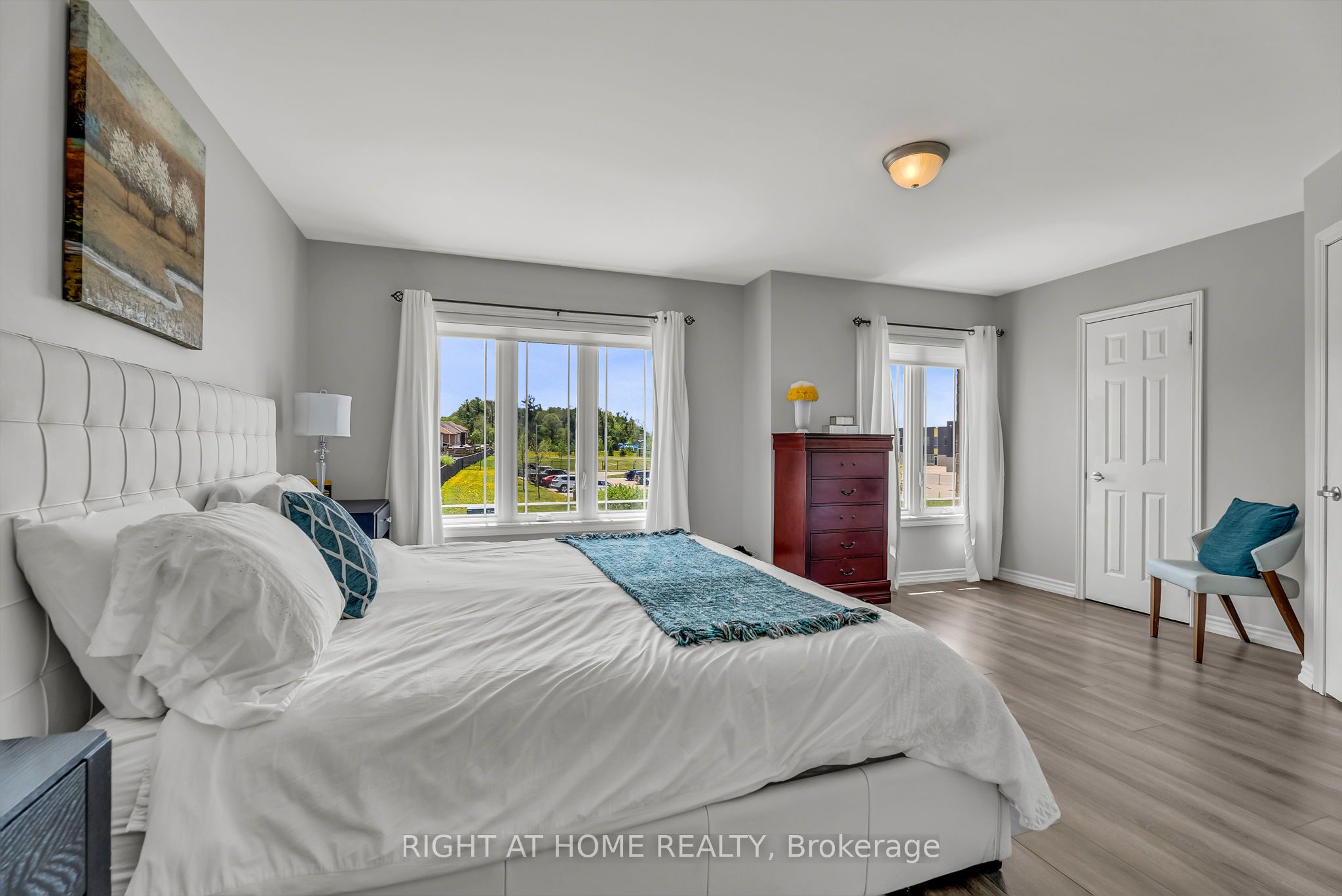 352 Miller Park Avenue Property Photo 27