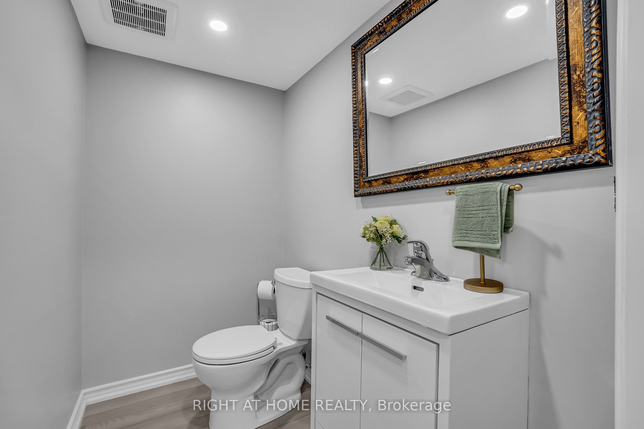 352 Miller Park Avenue Property Photo 44