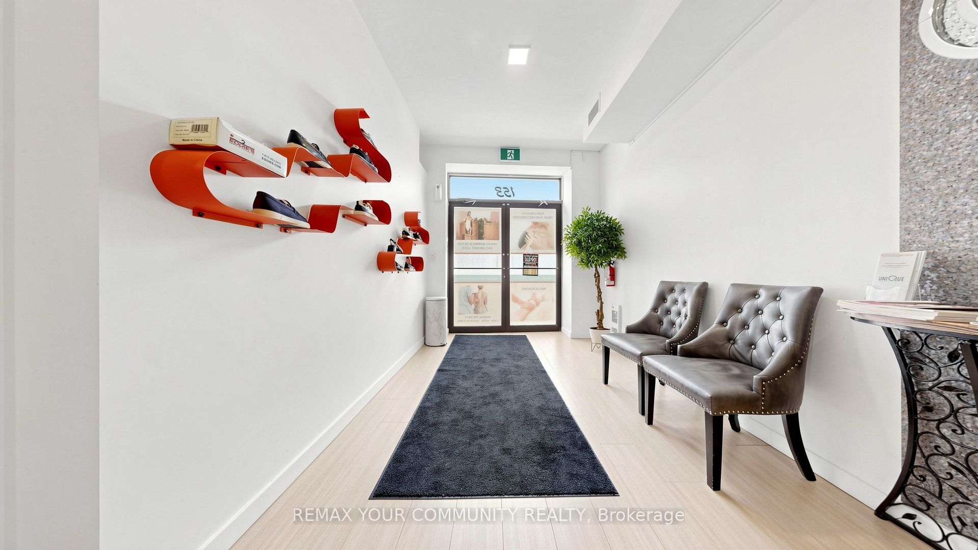 153 Woodbridge Avenue 6 Property Photo 5