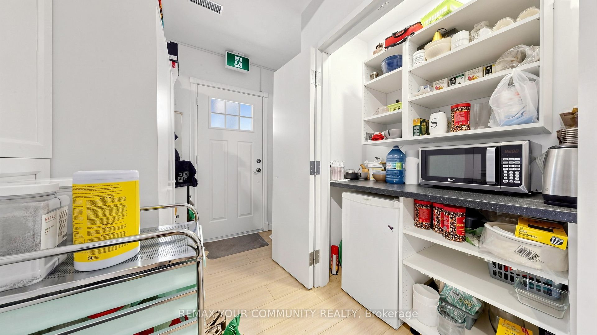 153 Woodbridge Avenue 6 Property Photo 26